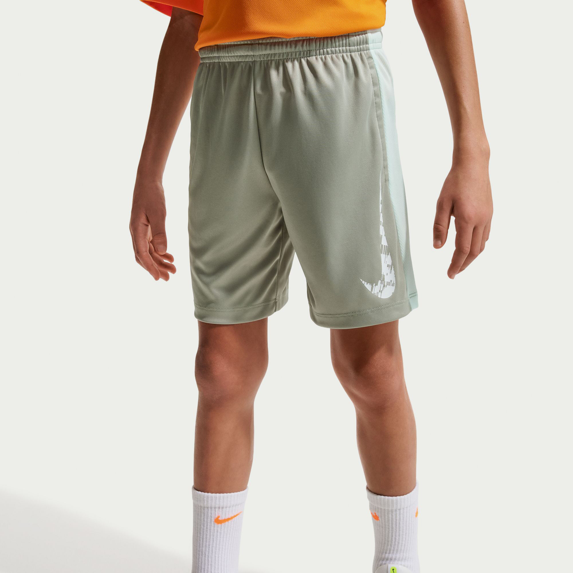 Nike Trophy23 image number 2