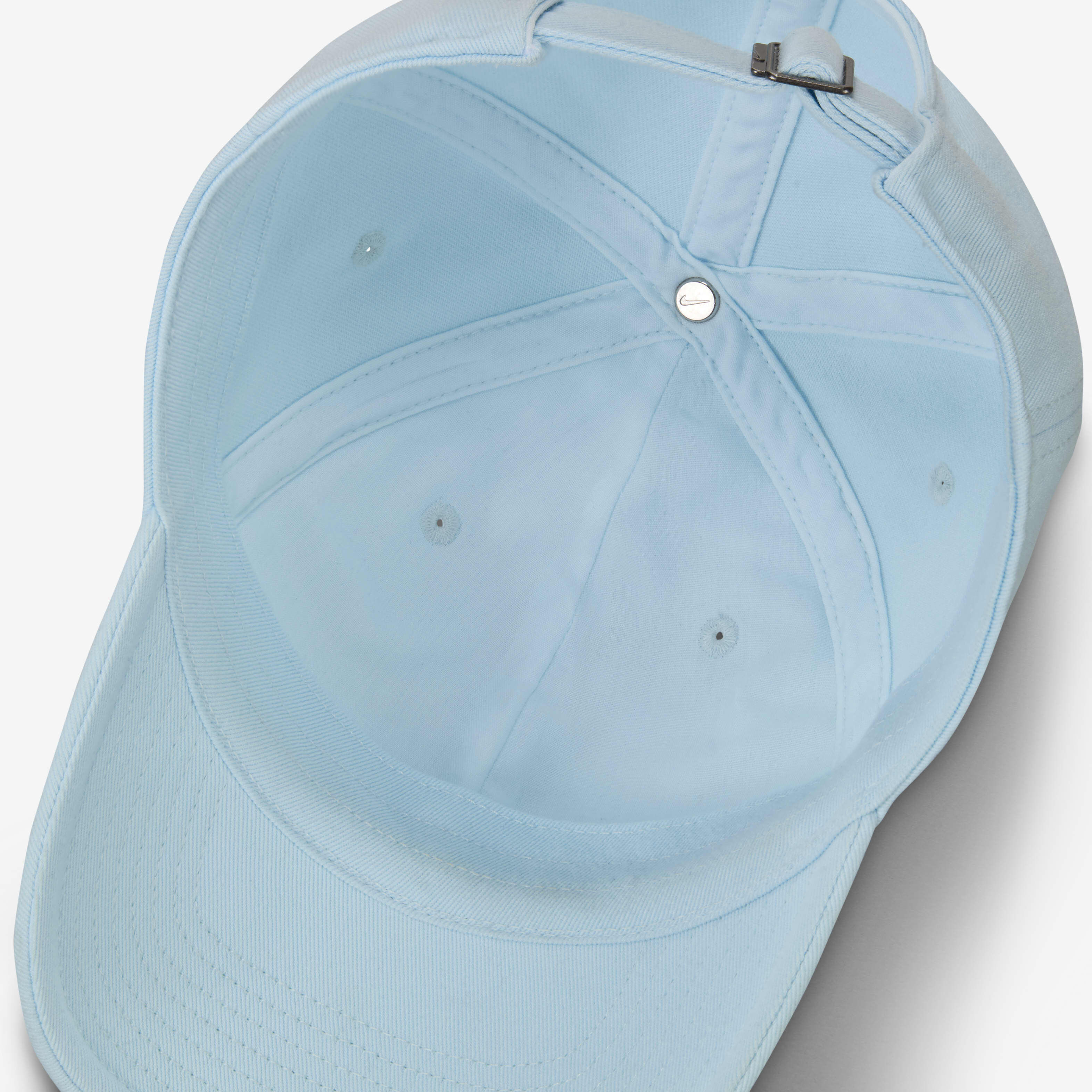 نايكي كلوب image number 4