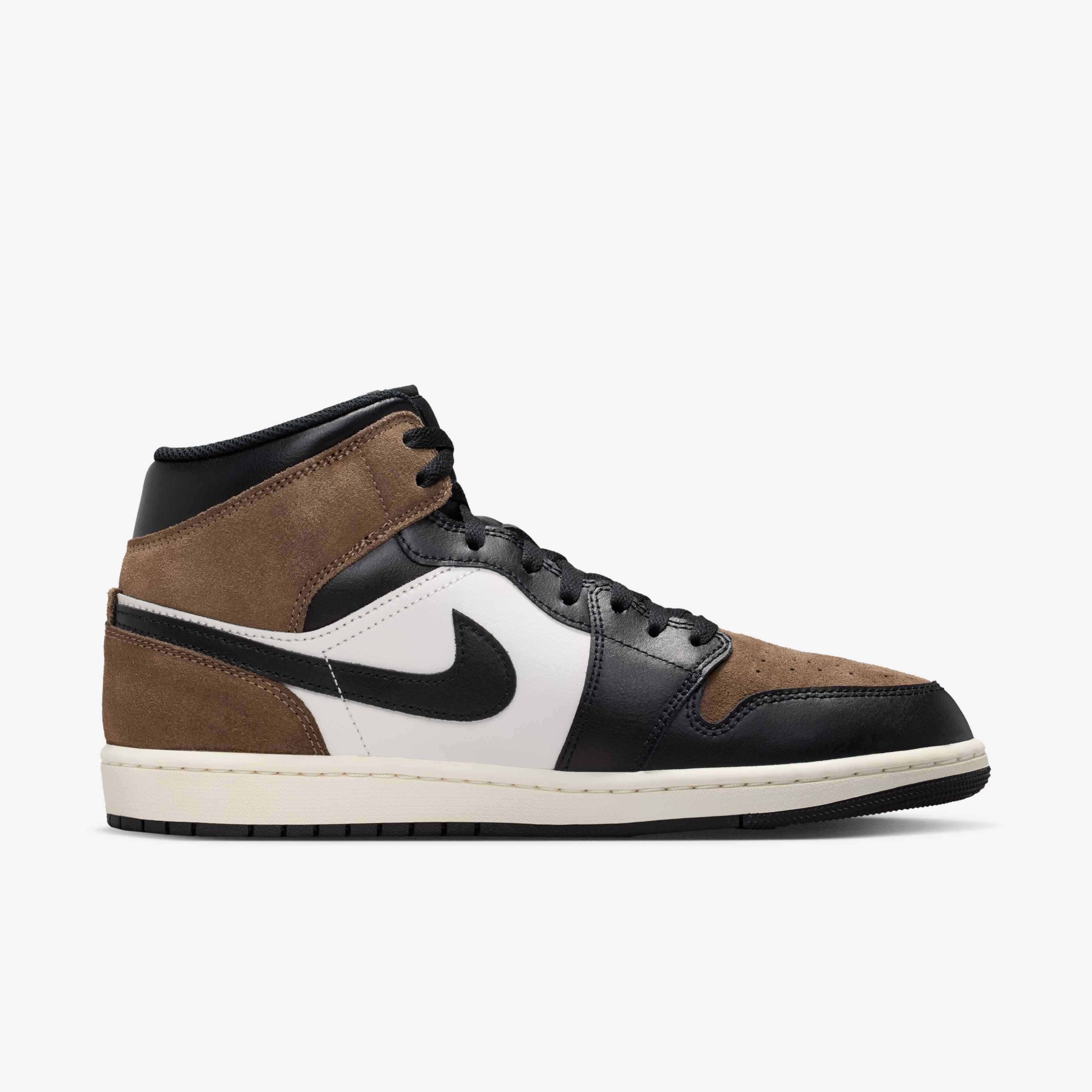 Air Jordan 1 Mid image number 2