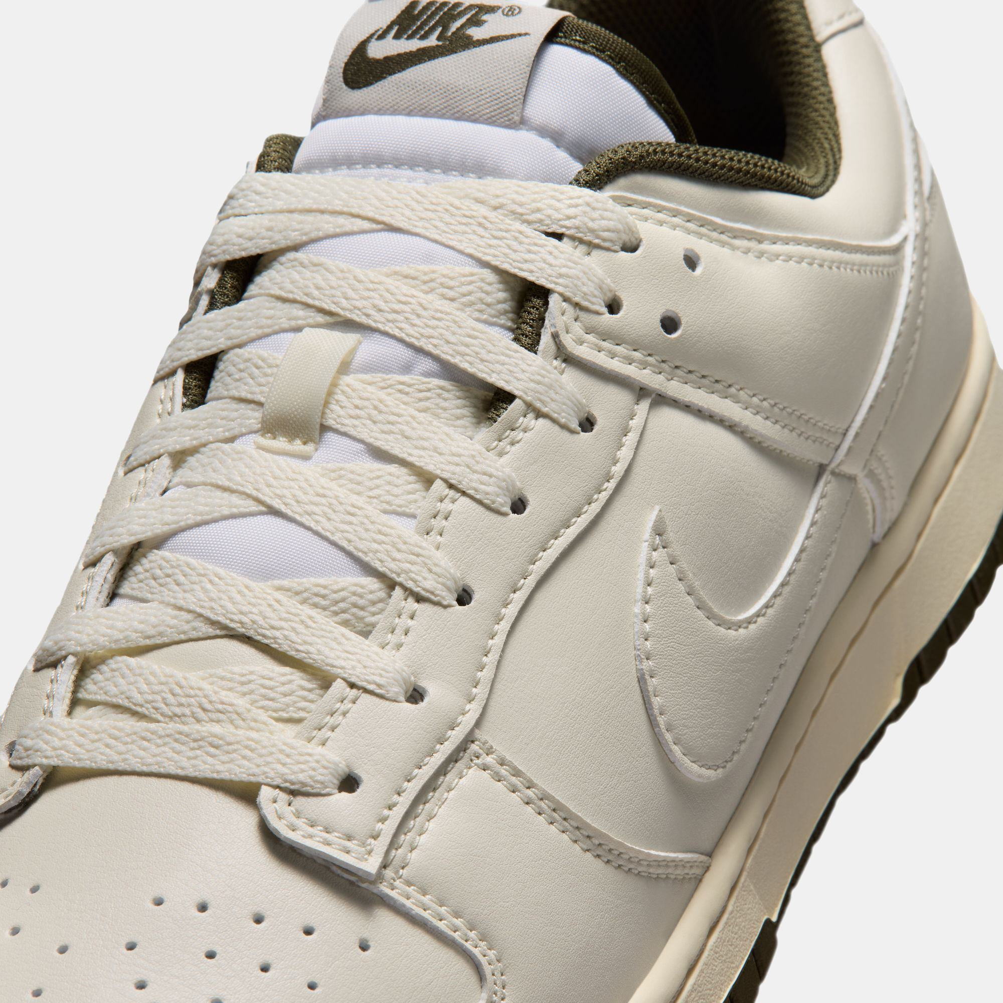Nike Dunk Low Retro image number 9