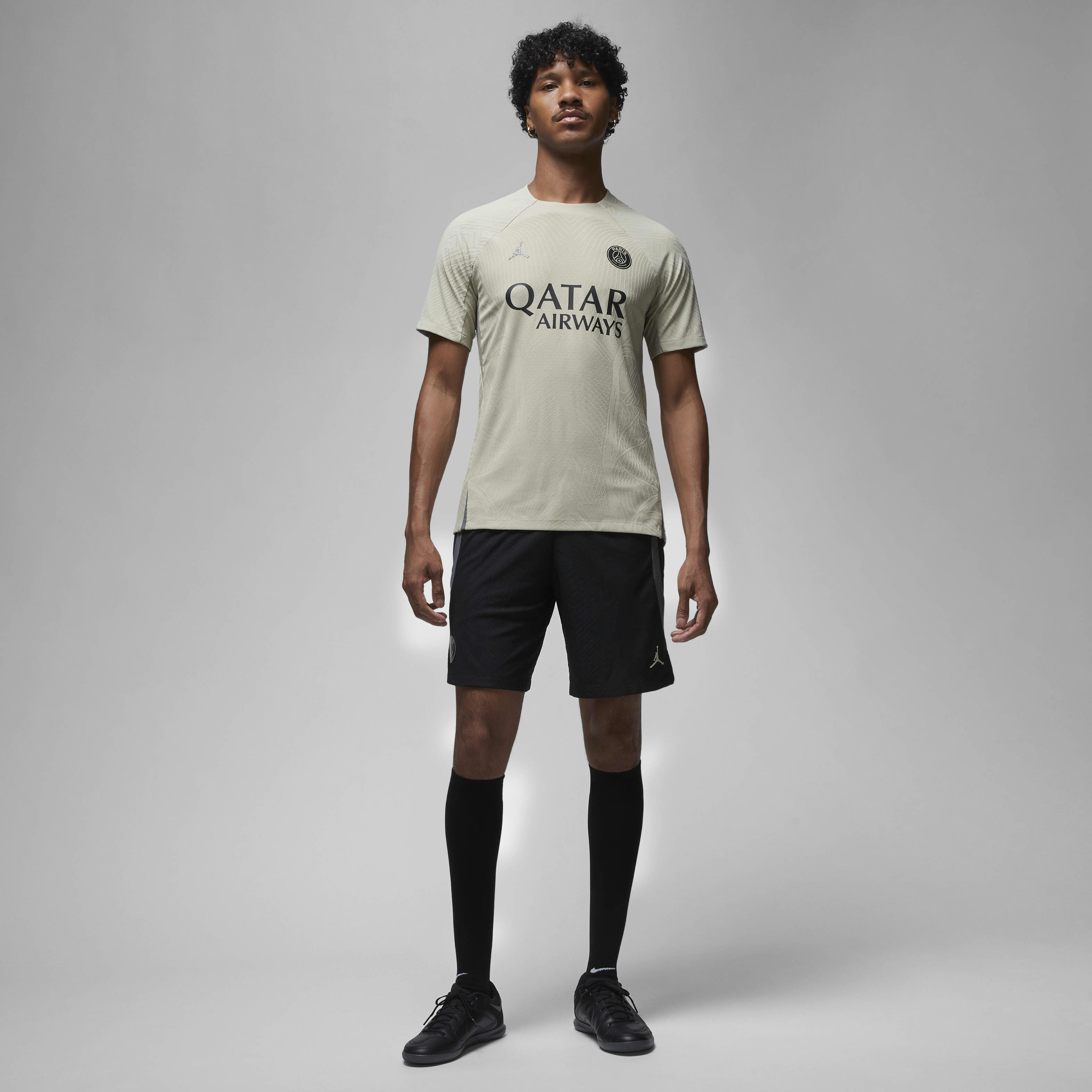 باريس سان جيرمان سترايك ايليت البديل image number 8