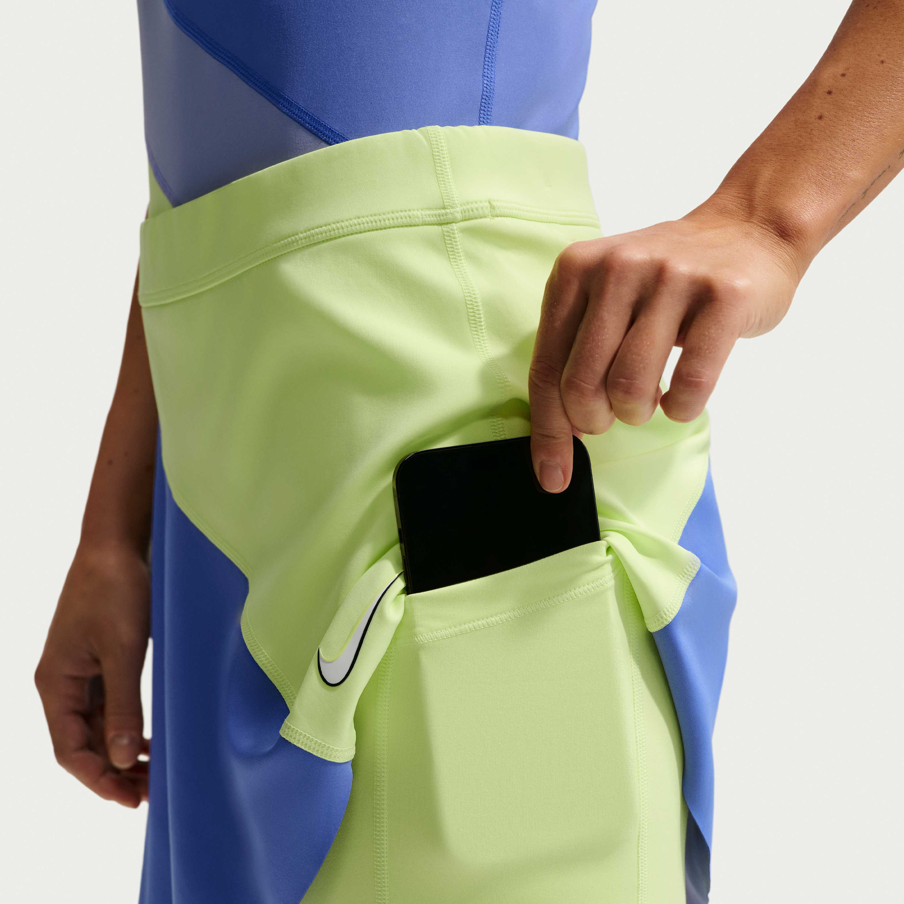 نايكي كورت سلام image number 5