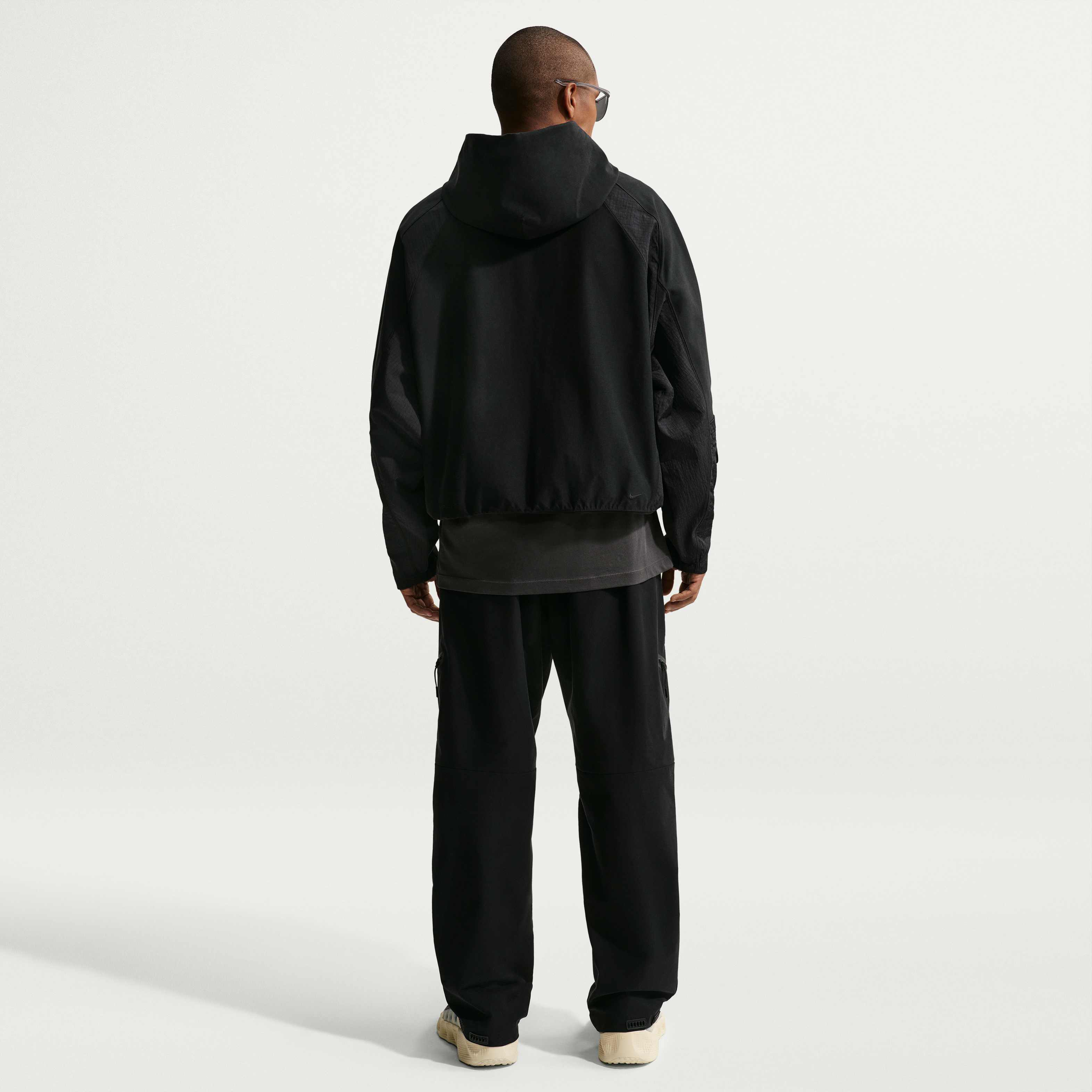 نايكي تك image number 4