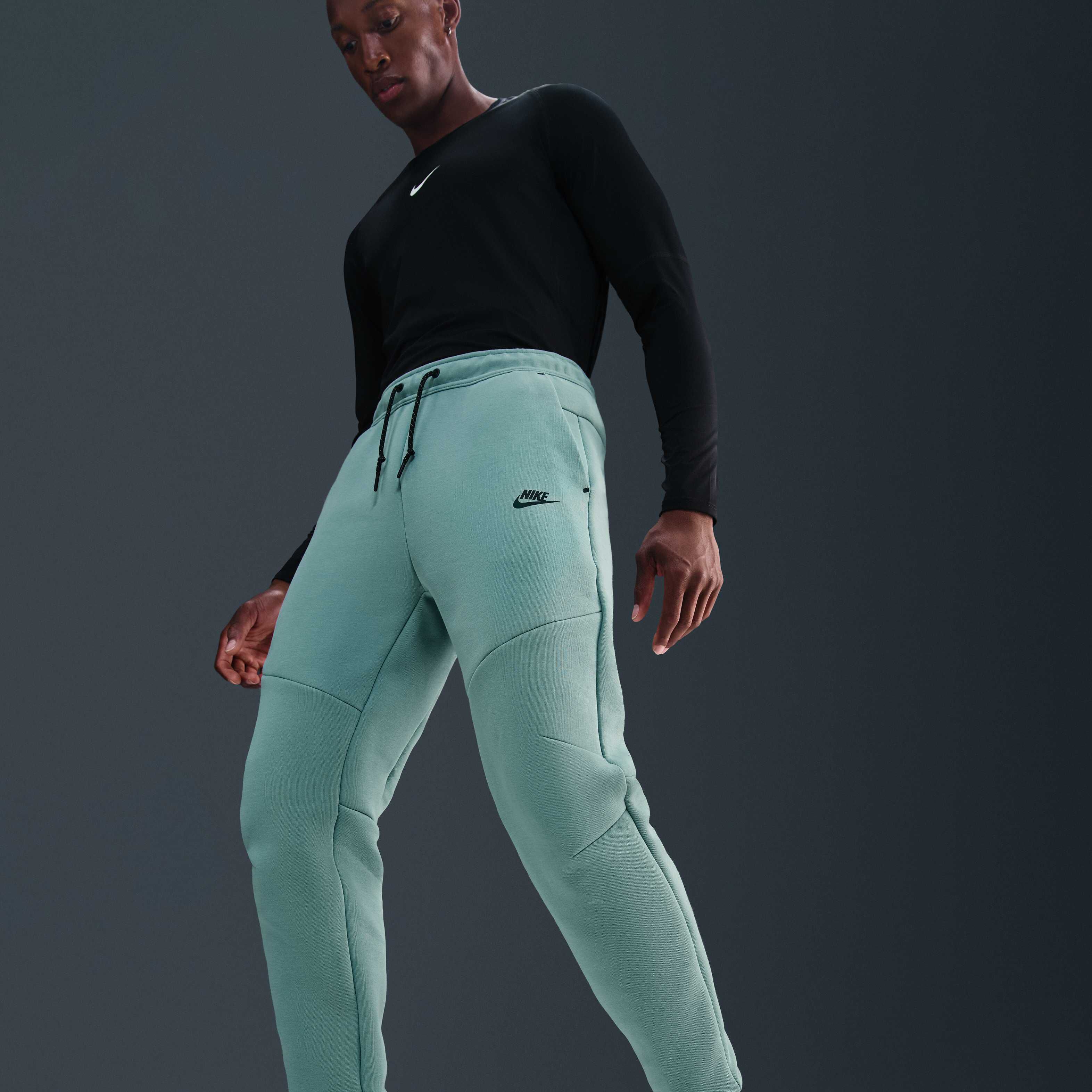 Nike Tech image number 1