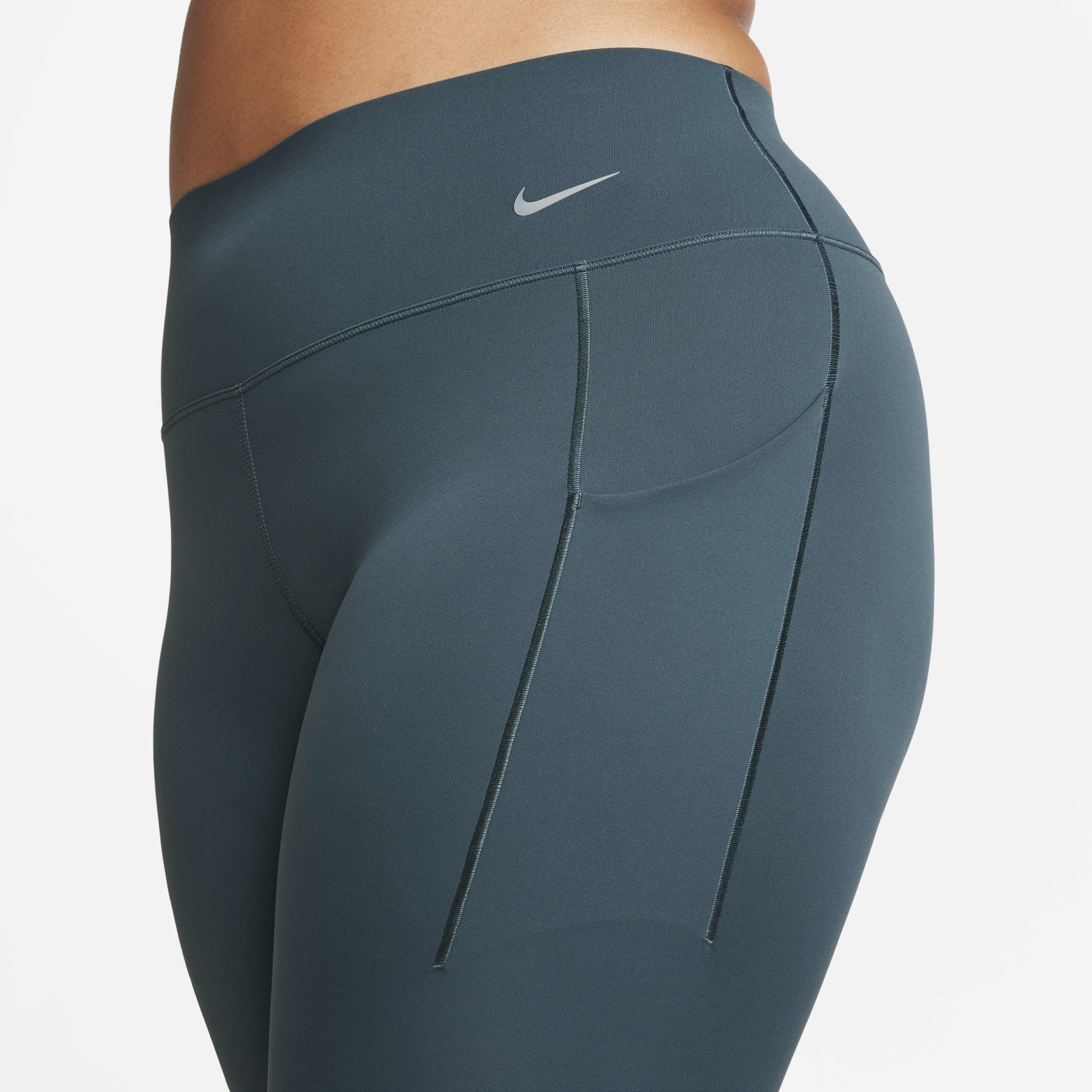 Nike Universa image number 3