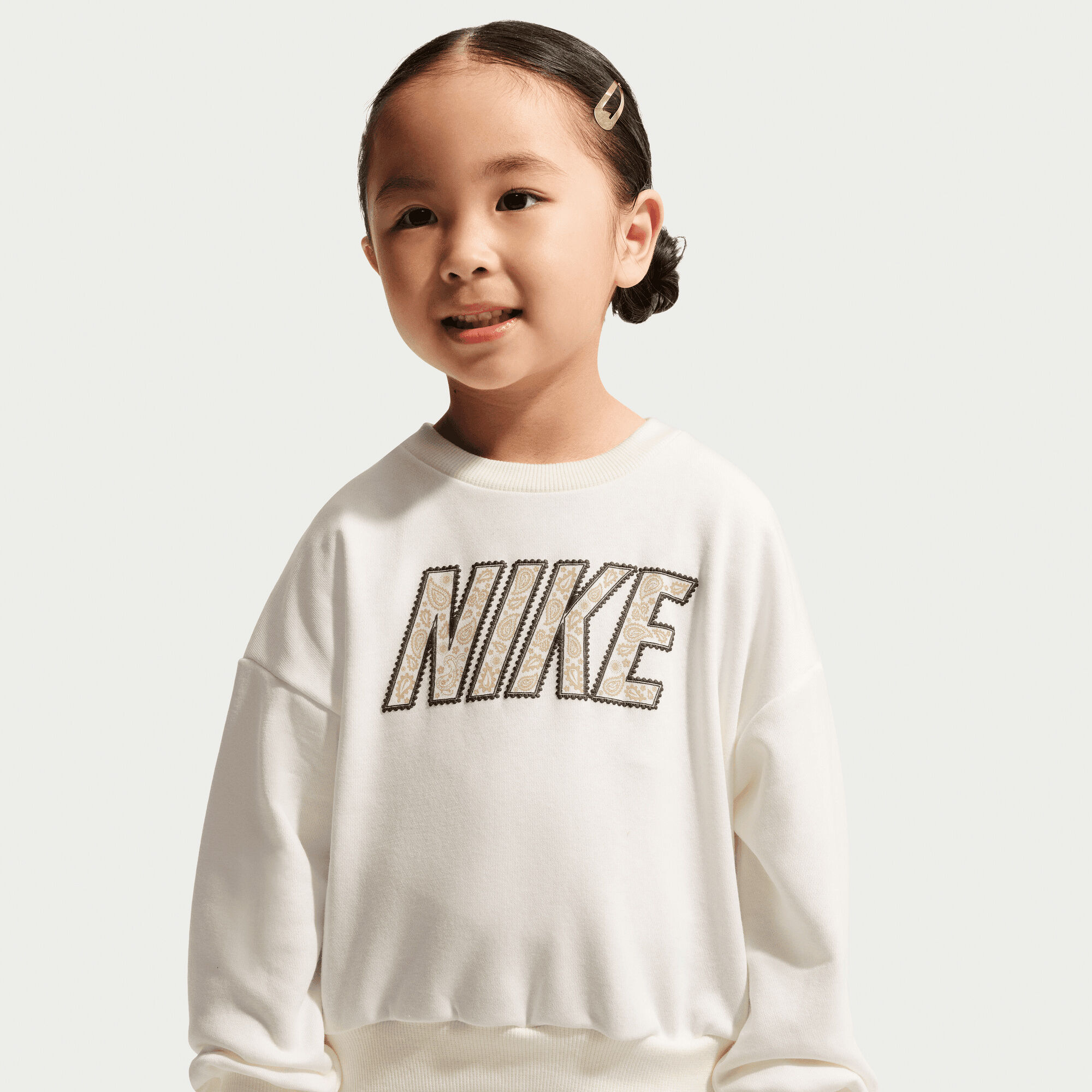 Nike Retro Remix image number 2