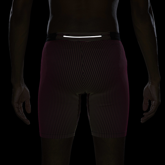 Nike Dri-FIT ADV AeroSwift image number 11 Nike Dri-FIT ADV AeroSwift image number 11