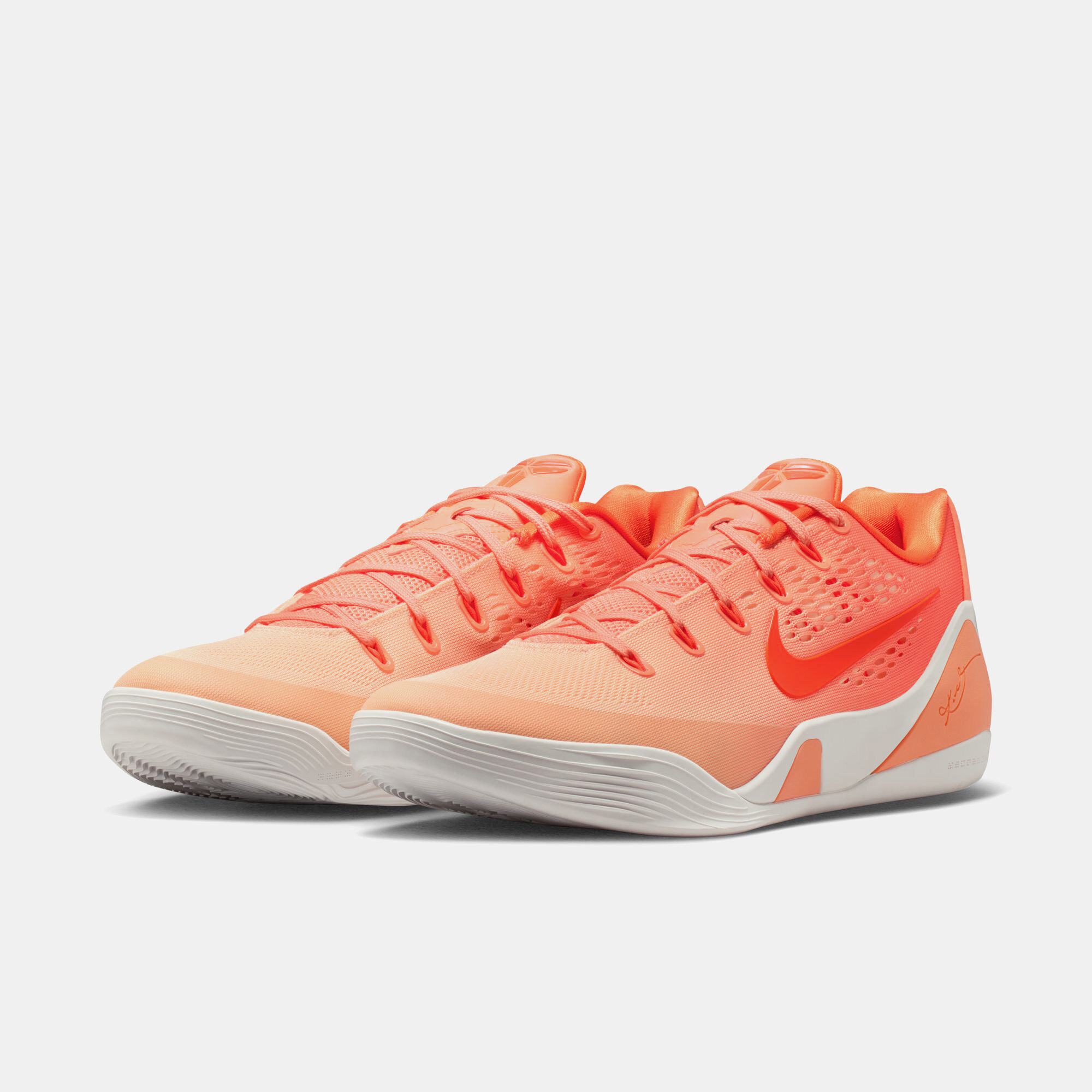 Kobe 9 Low Protro image number 2