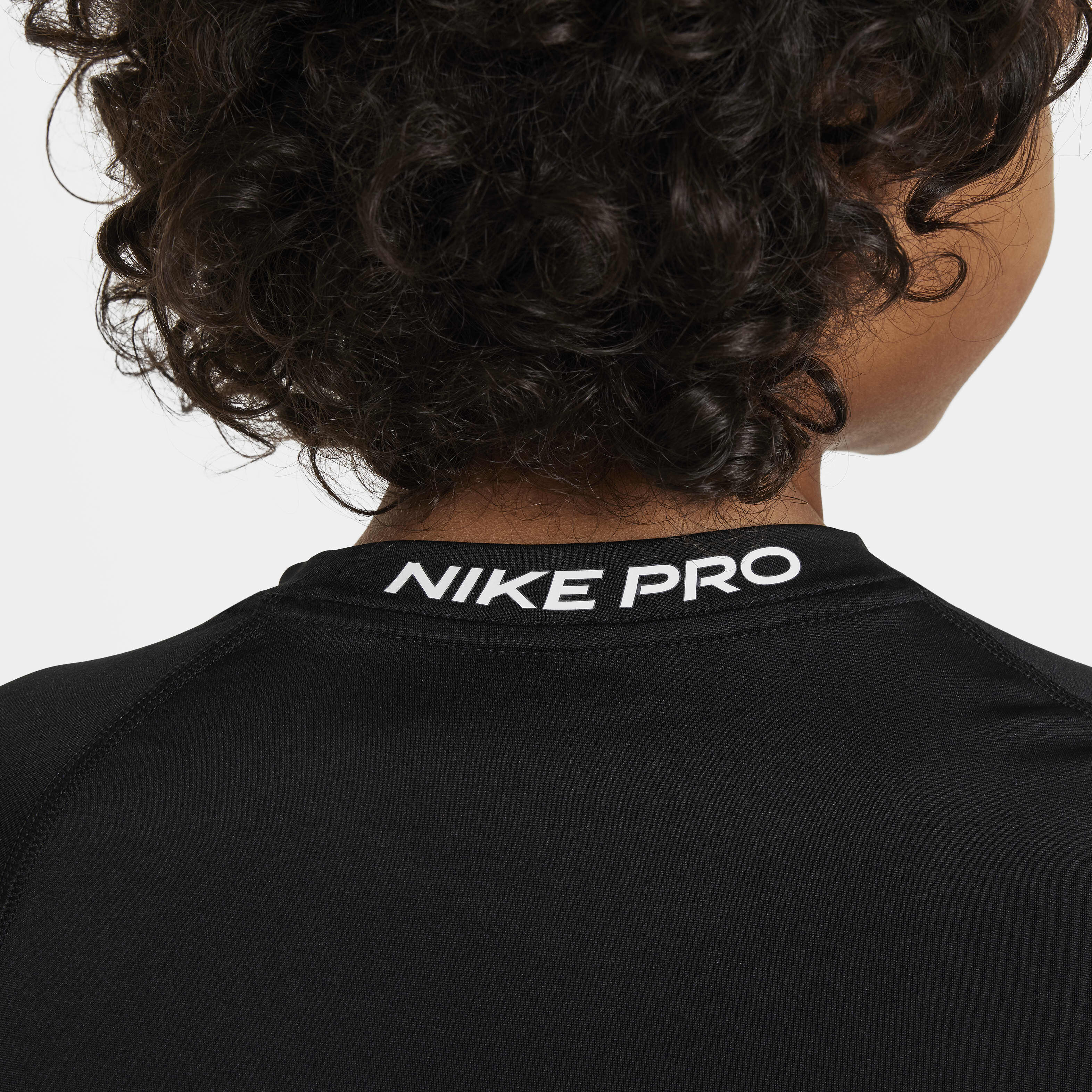 Nike Pro image number 3