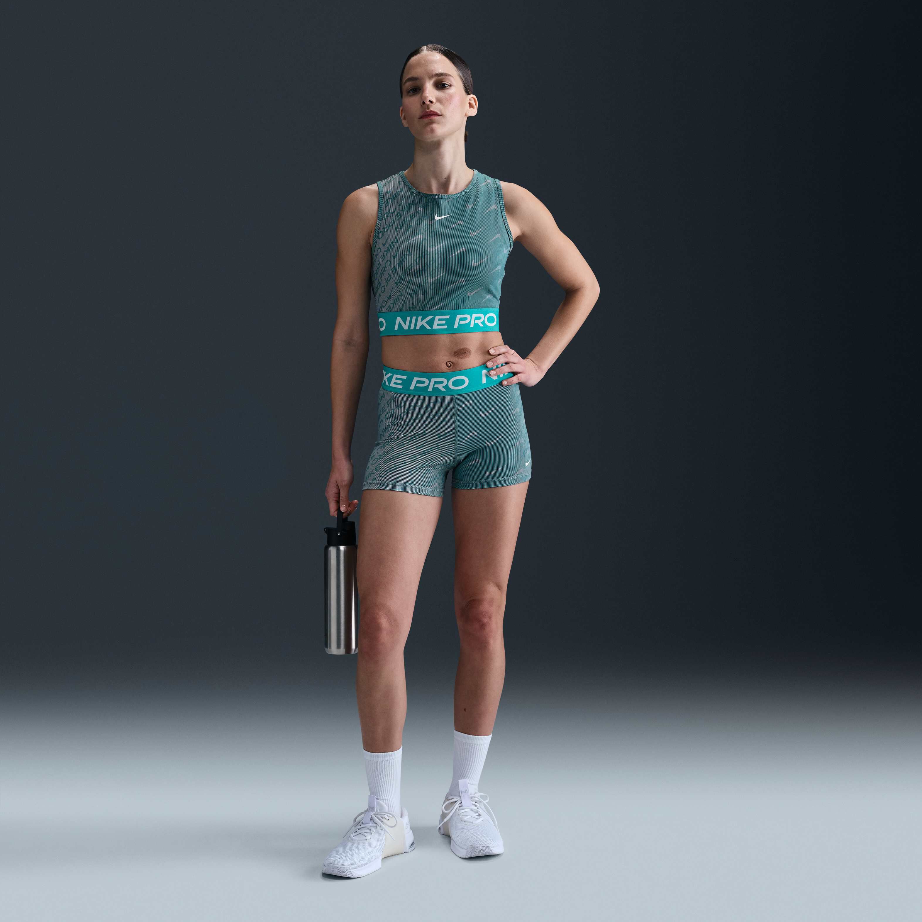 نايكي برو image number 3