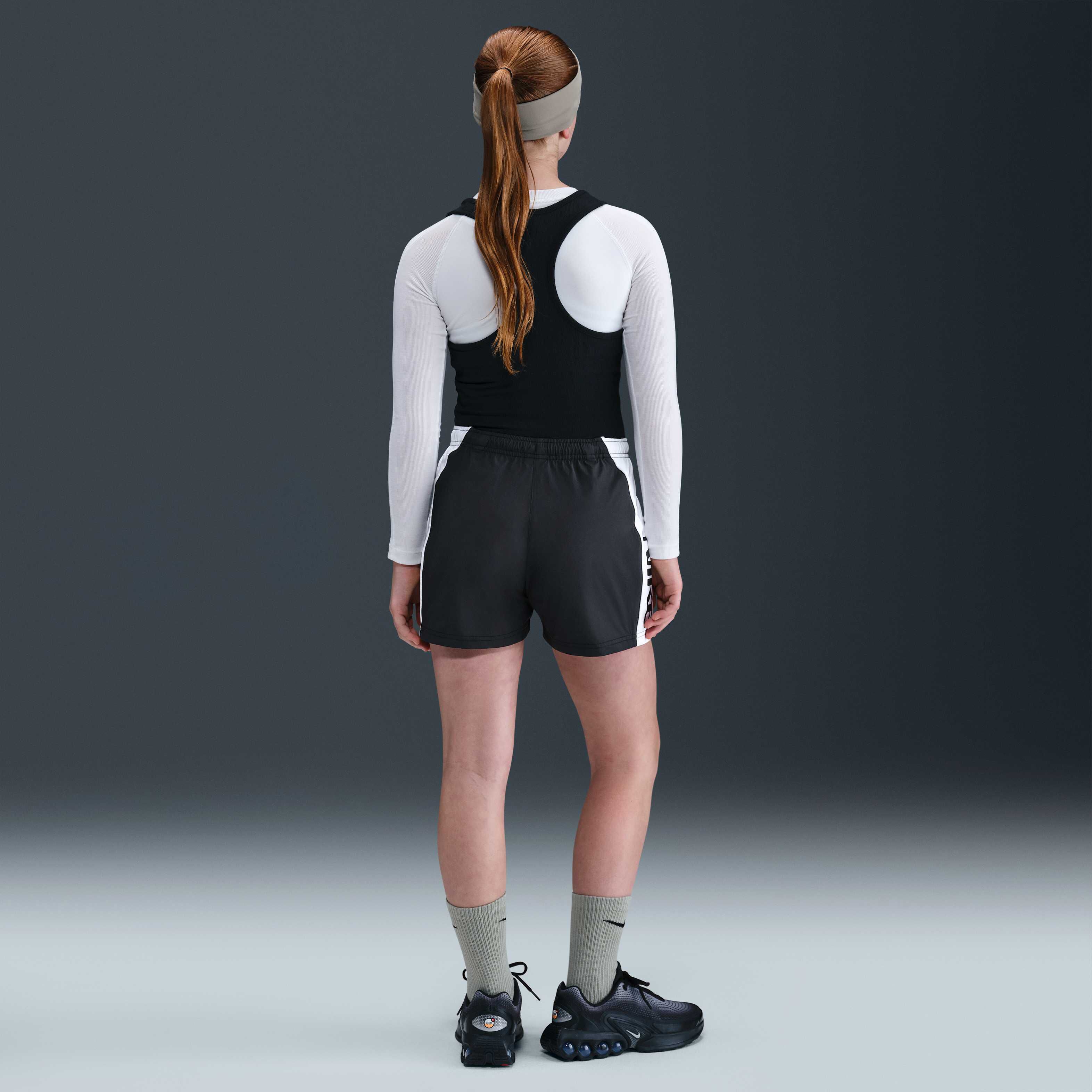 نايكي سبورتسوير image number 3