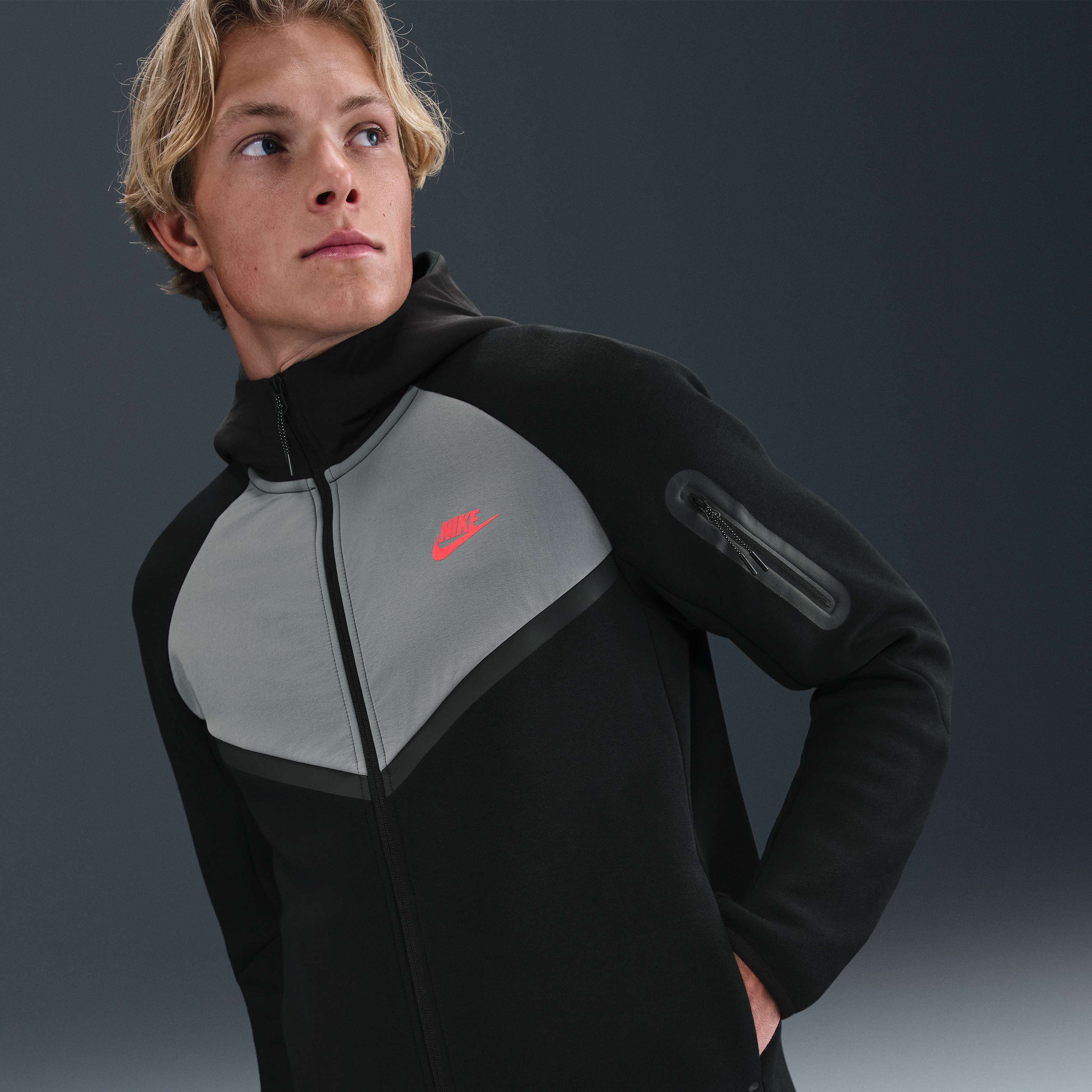 نايكي تك image number 0