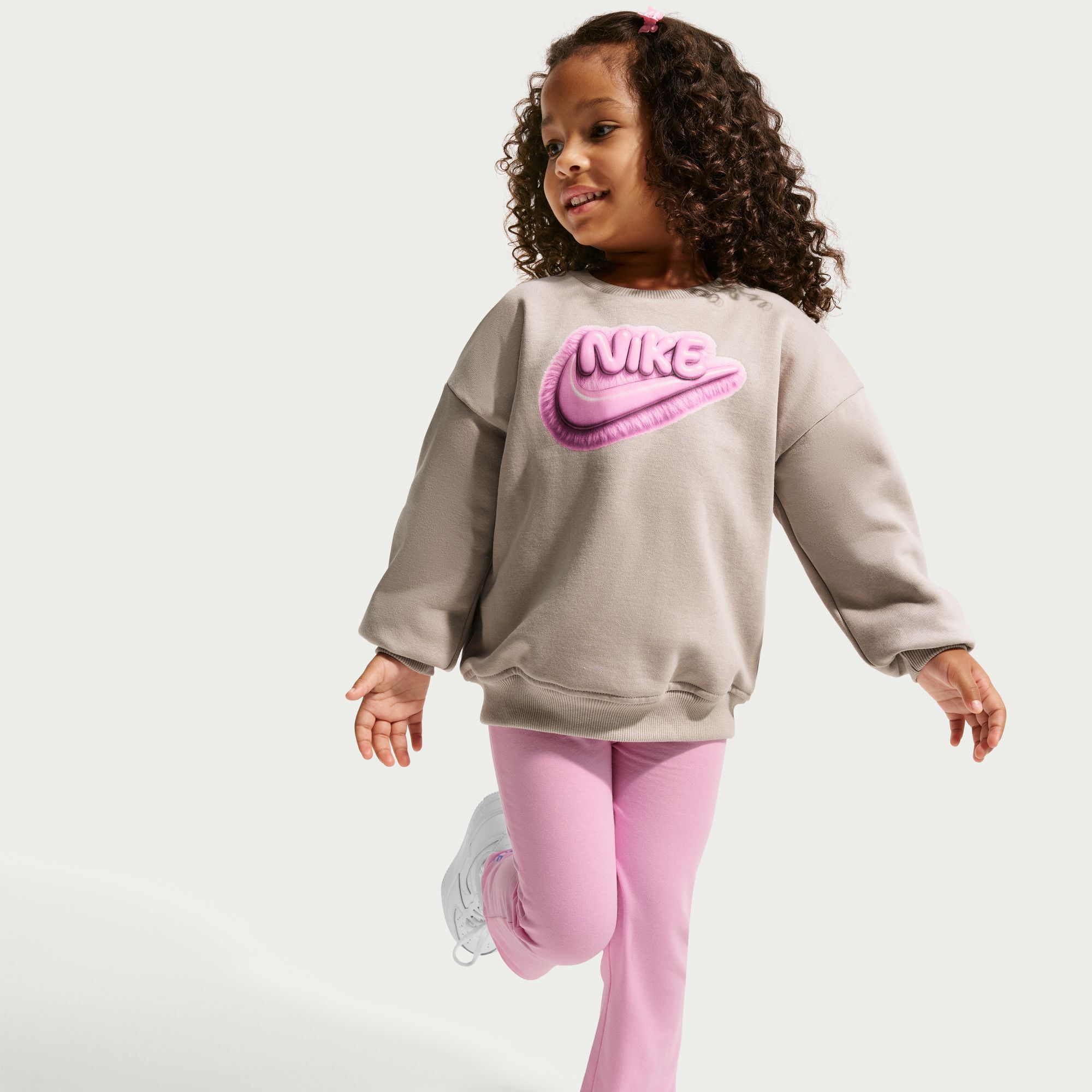 Nike image number 6