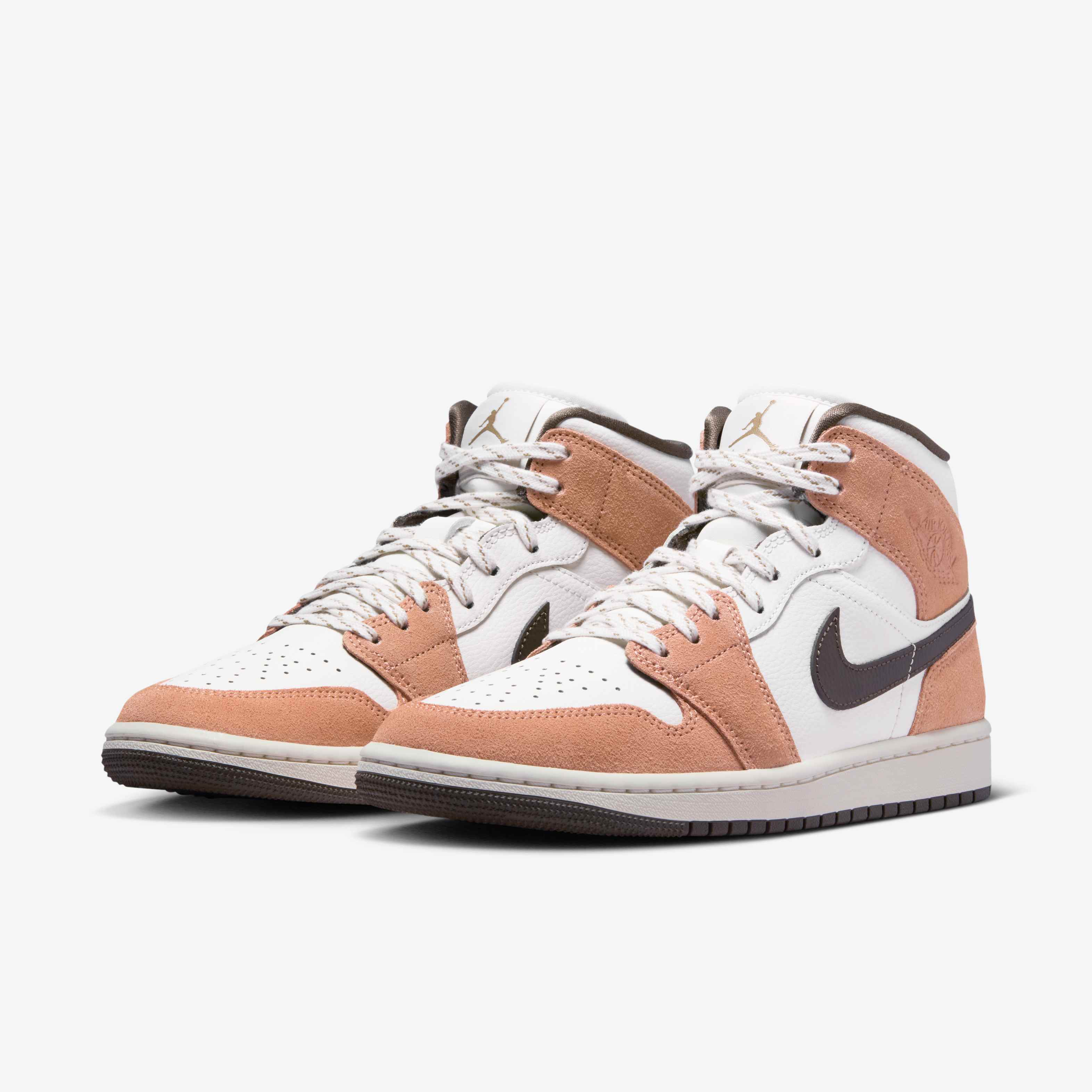 Air Jordan 1 Mid image number 4