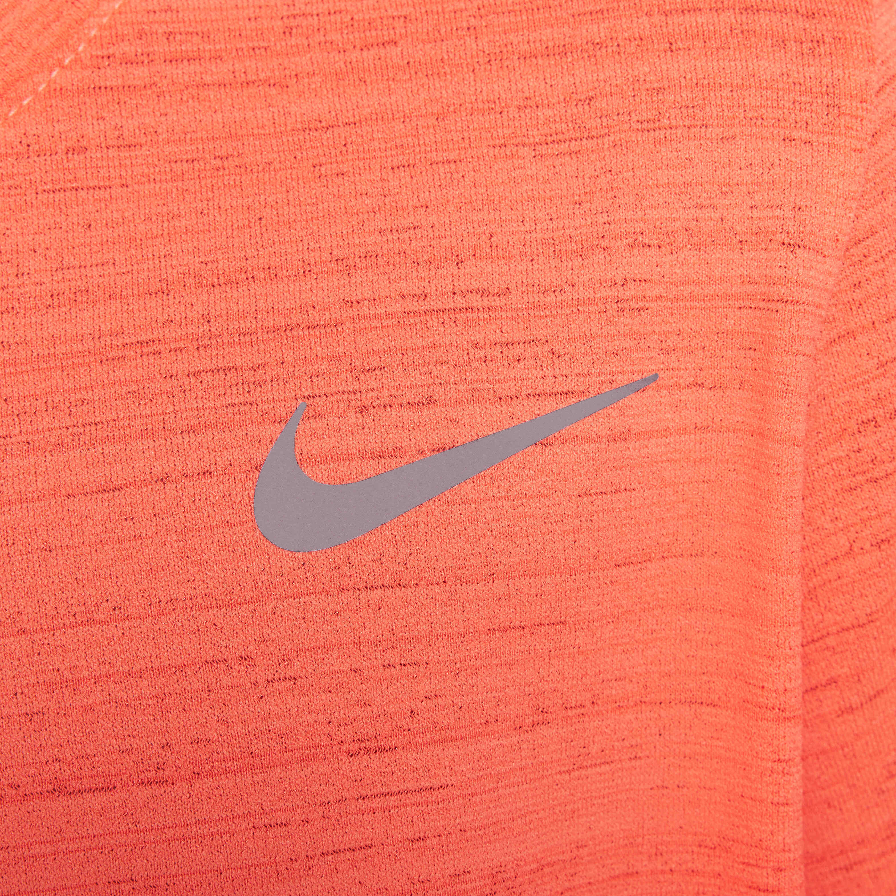 Nike Dri-FIT Miler image number 3