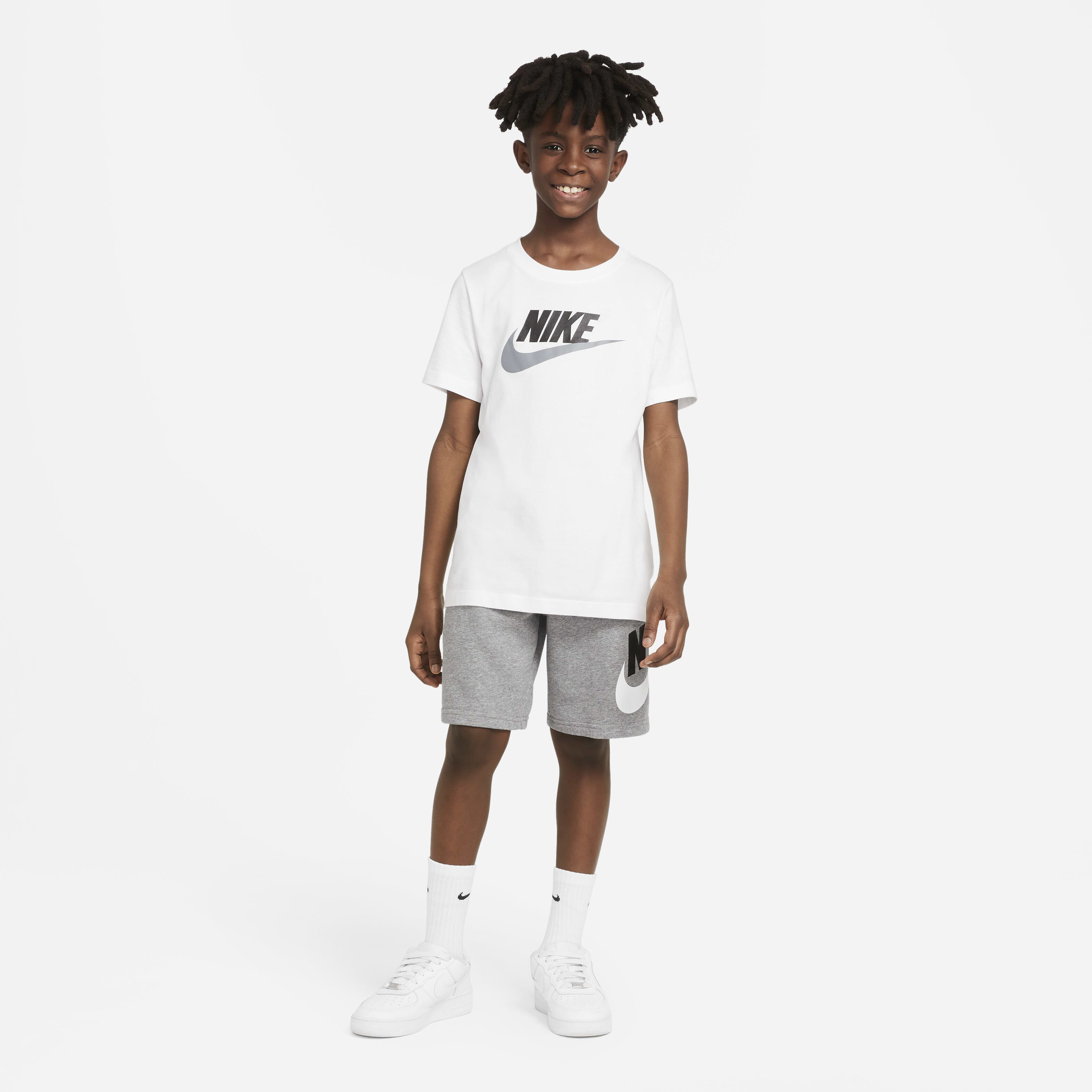 نايكي سبورتسوير كلوب فليس image number 4