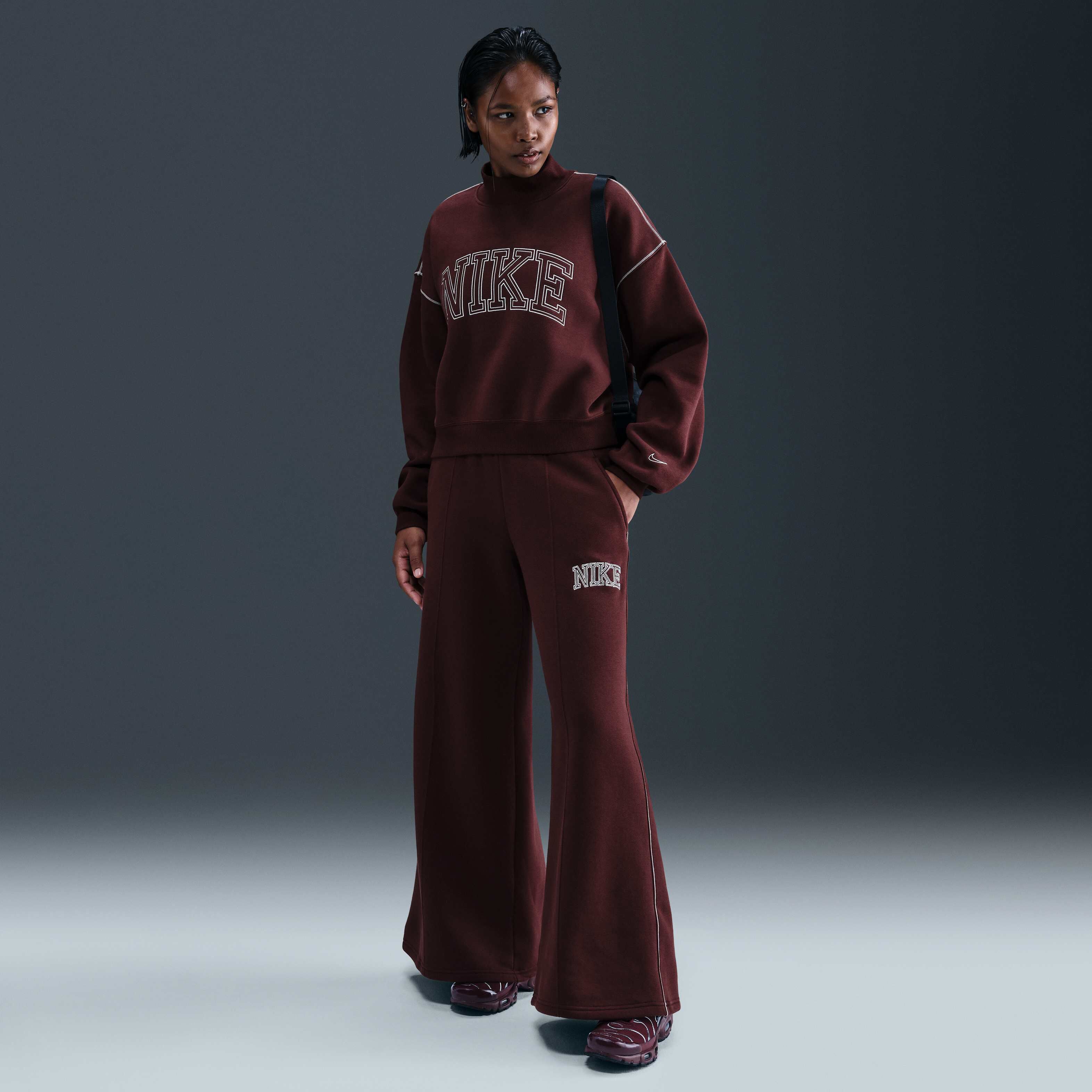 نايكي سبورتسوير فينيكس فليس image number 3