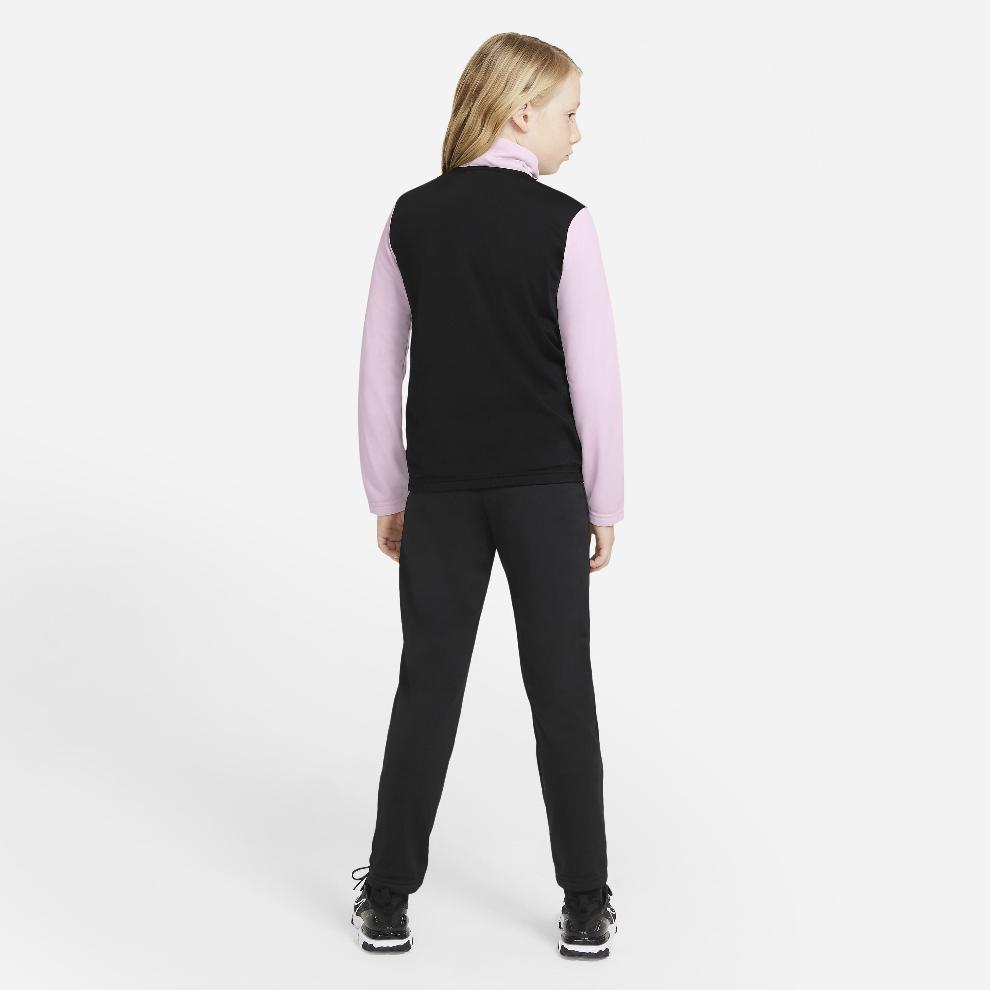 نايكي سبورتسوير image number 1