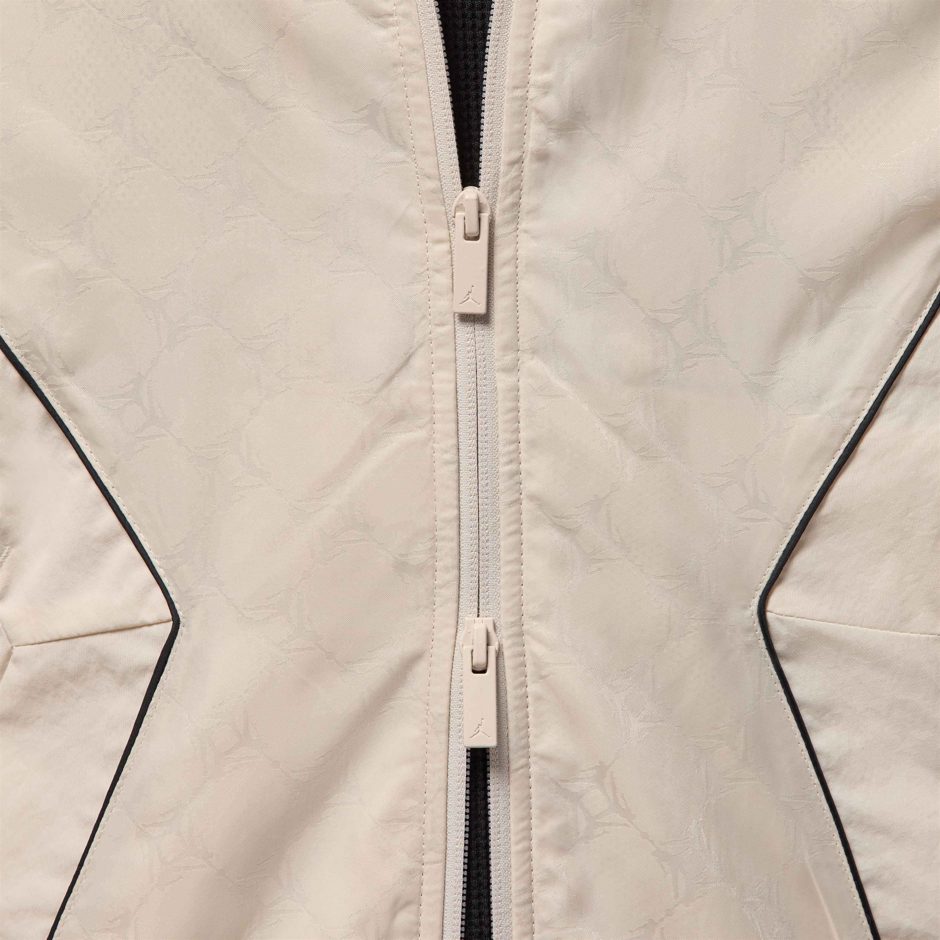 Jordan Brooklyn image number 5