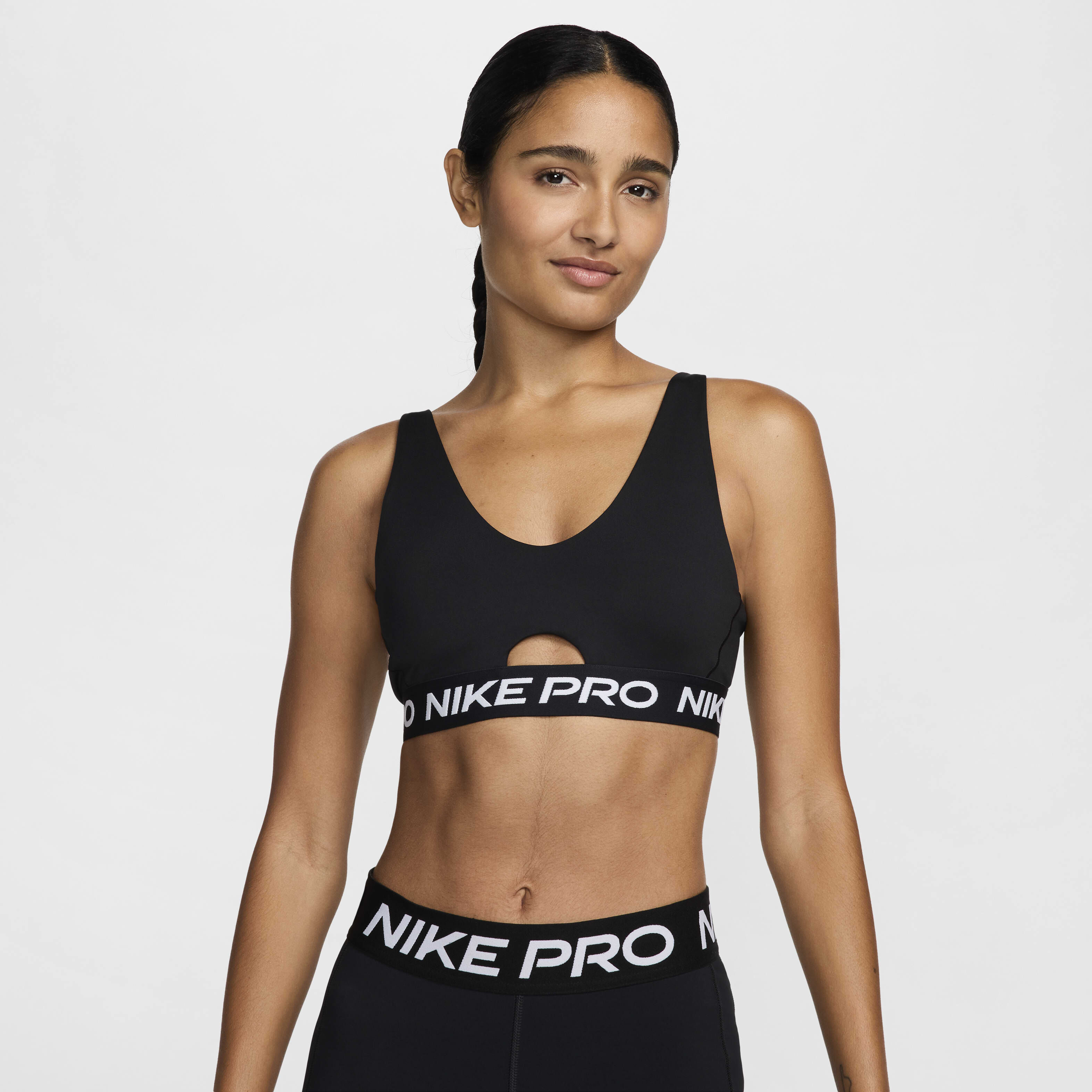 Nike Pro Indy Plunge image number 0