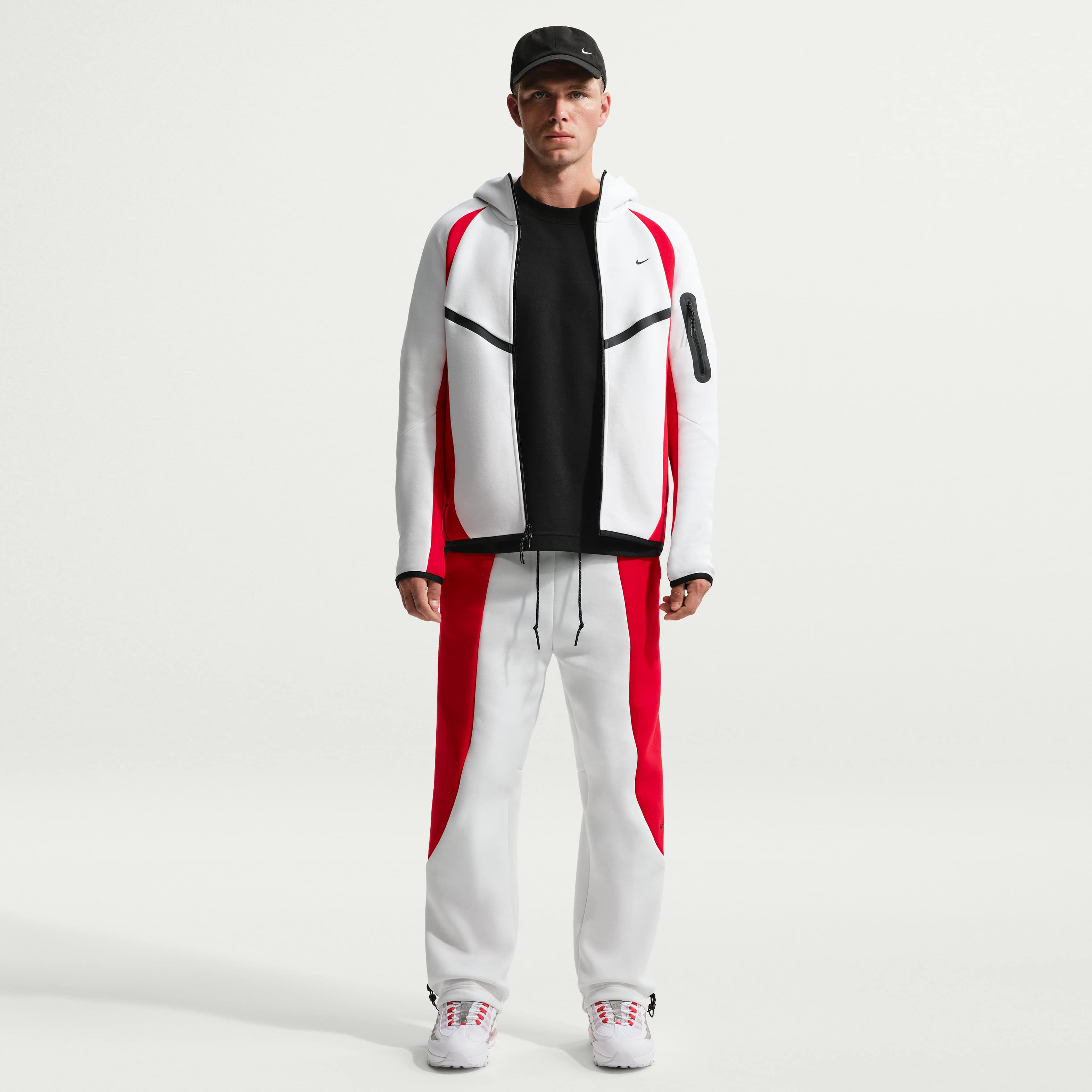 Nike Tech image number 3