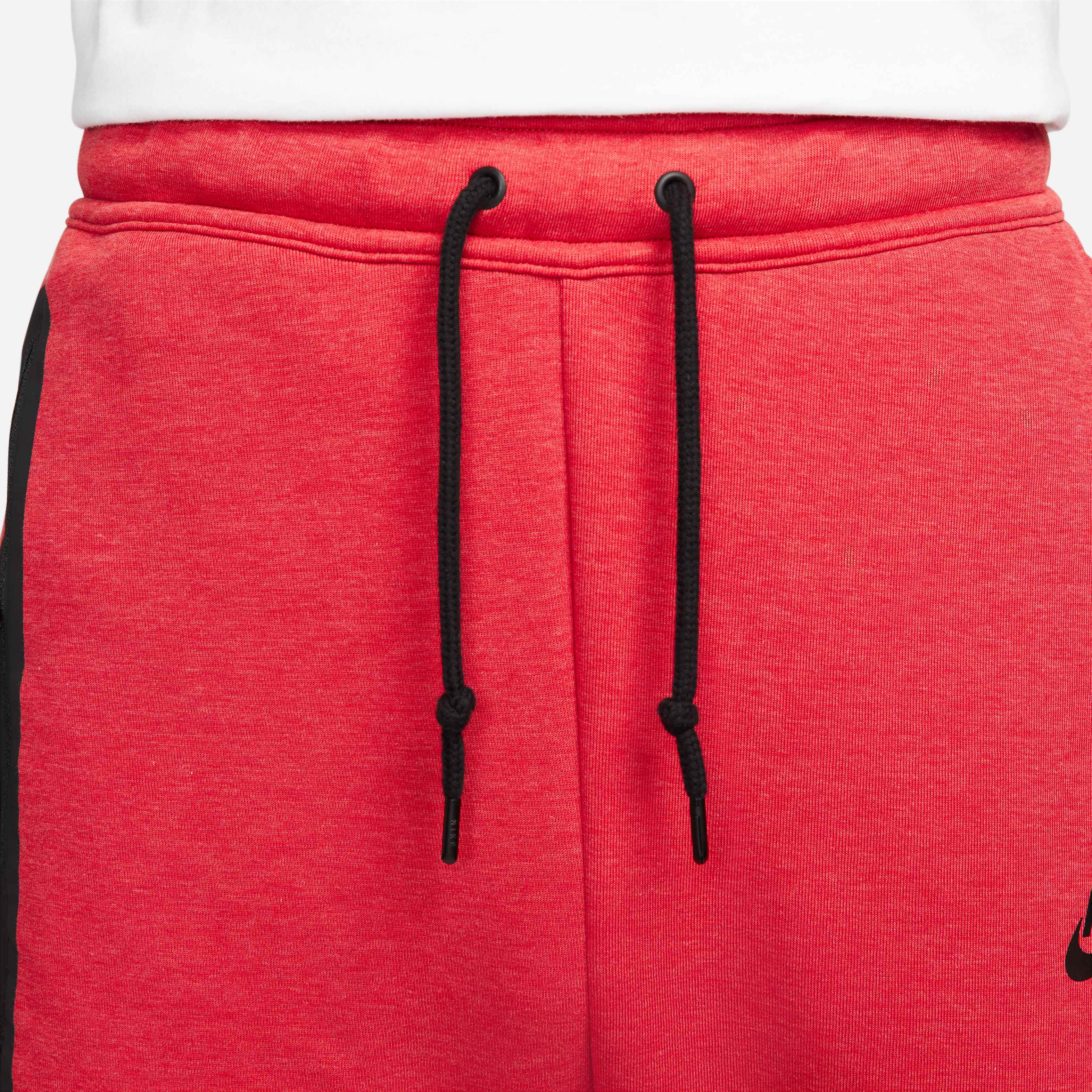 Nike Sportswear Tech Fleece image number 2