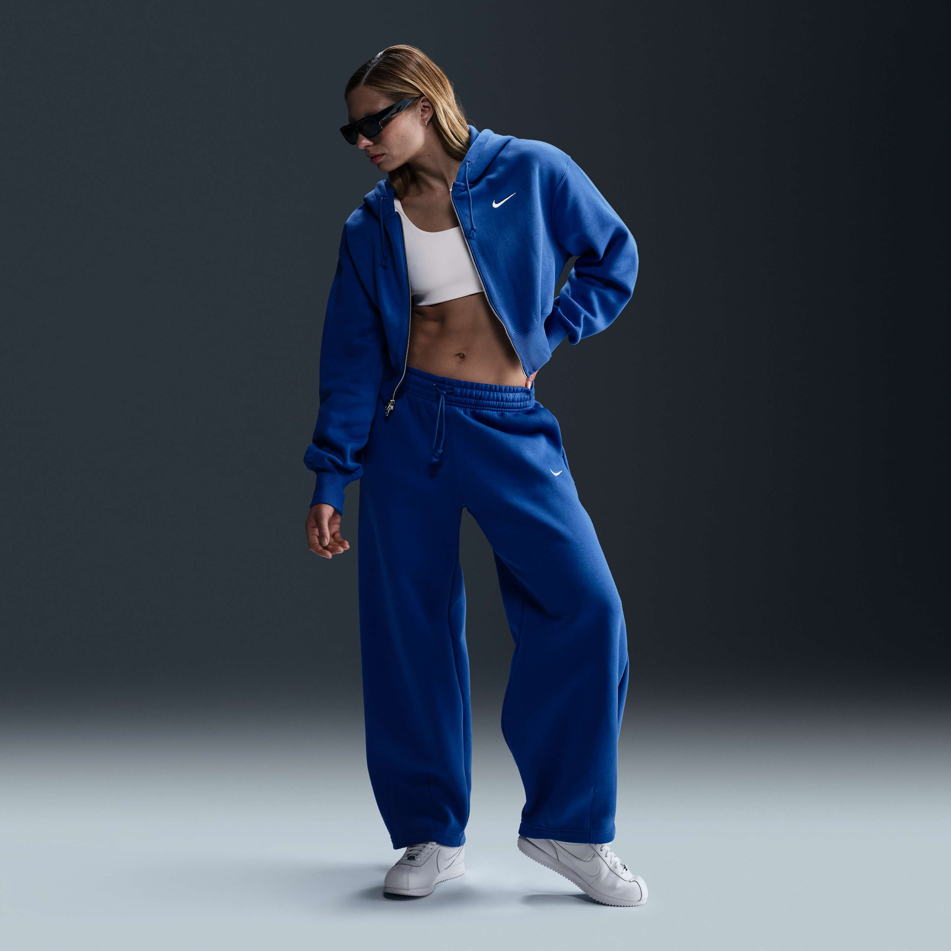 نايكي سبورتسوير فينيكس فليس image number 3