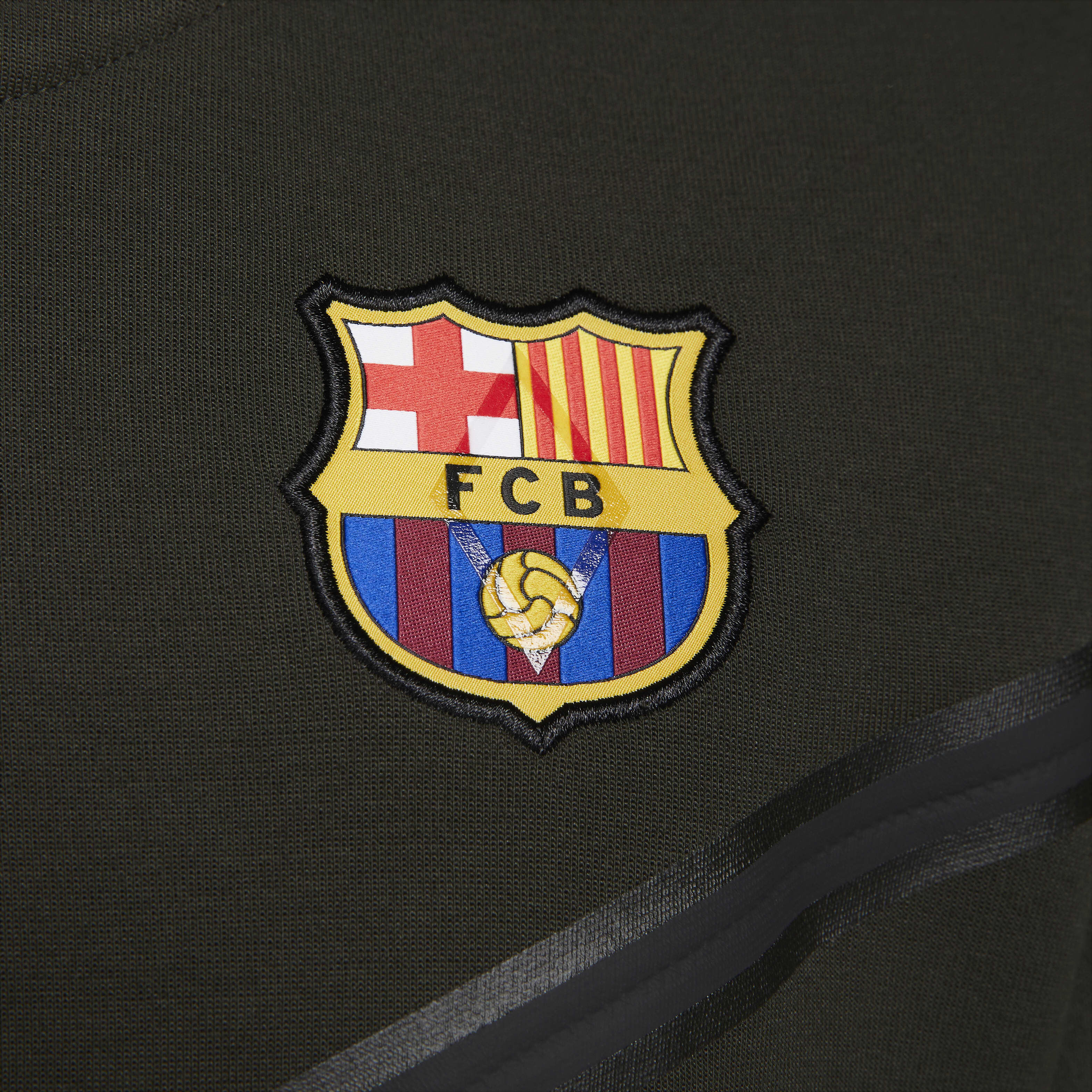 F.C. برشلونة تك فليس ويندرانر image number 3