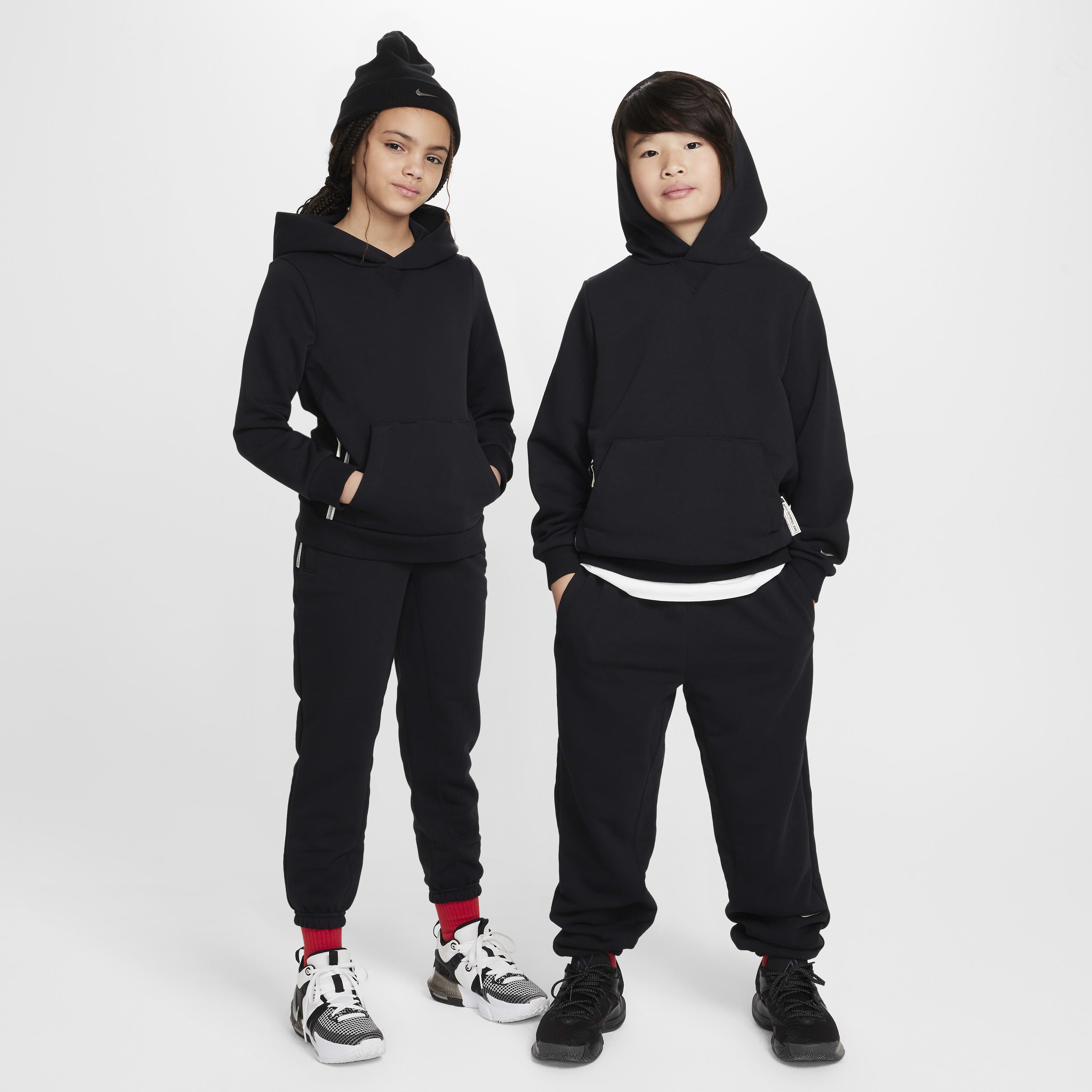 Nike Standard Issue image number 6