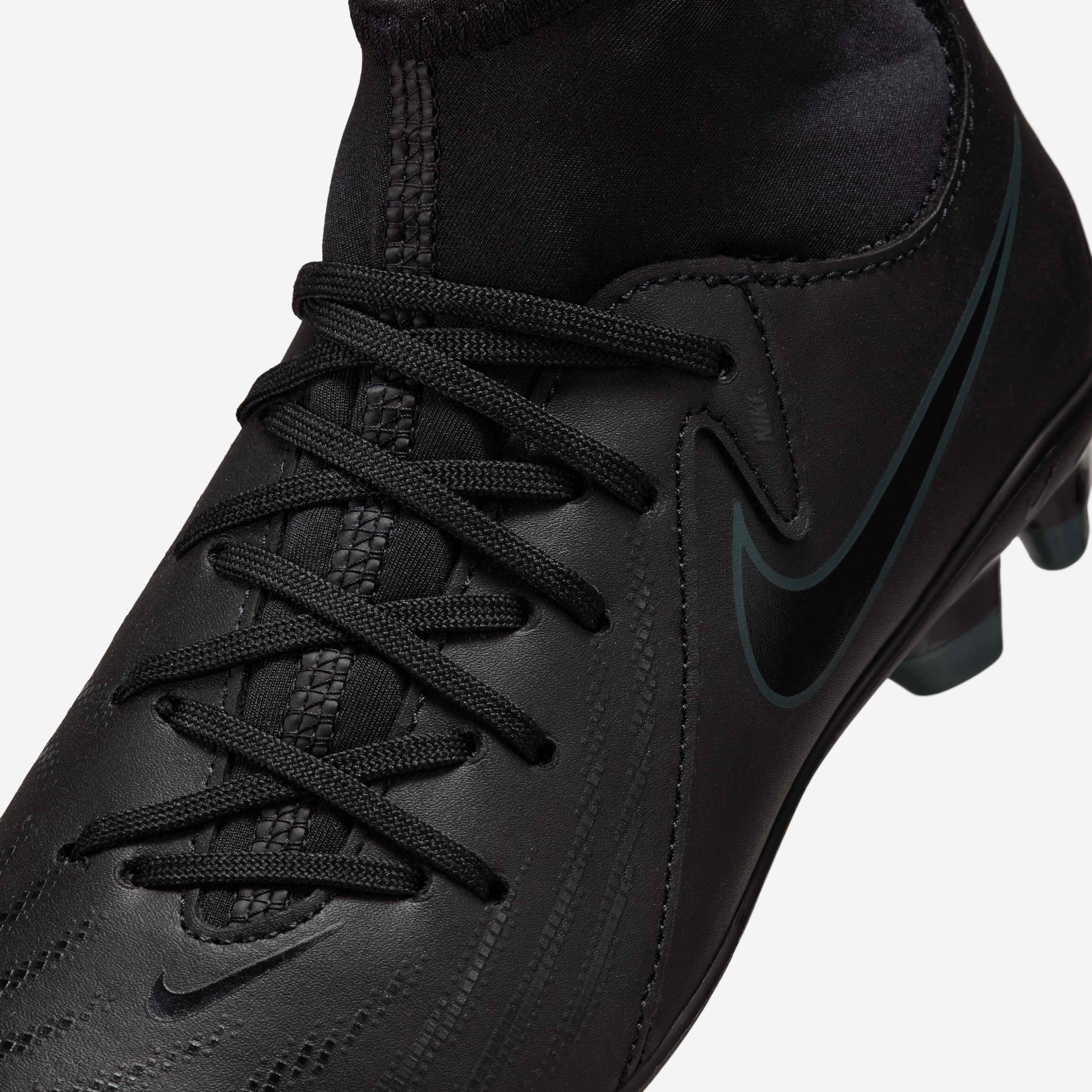 Nike Jr. Phantom Luna 2 Club image number 7