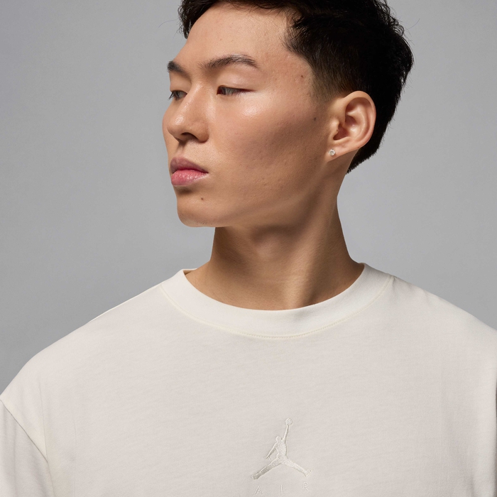 Jordan Flight Essentials image number 2 Jordan Flight Essentials image number 2