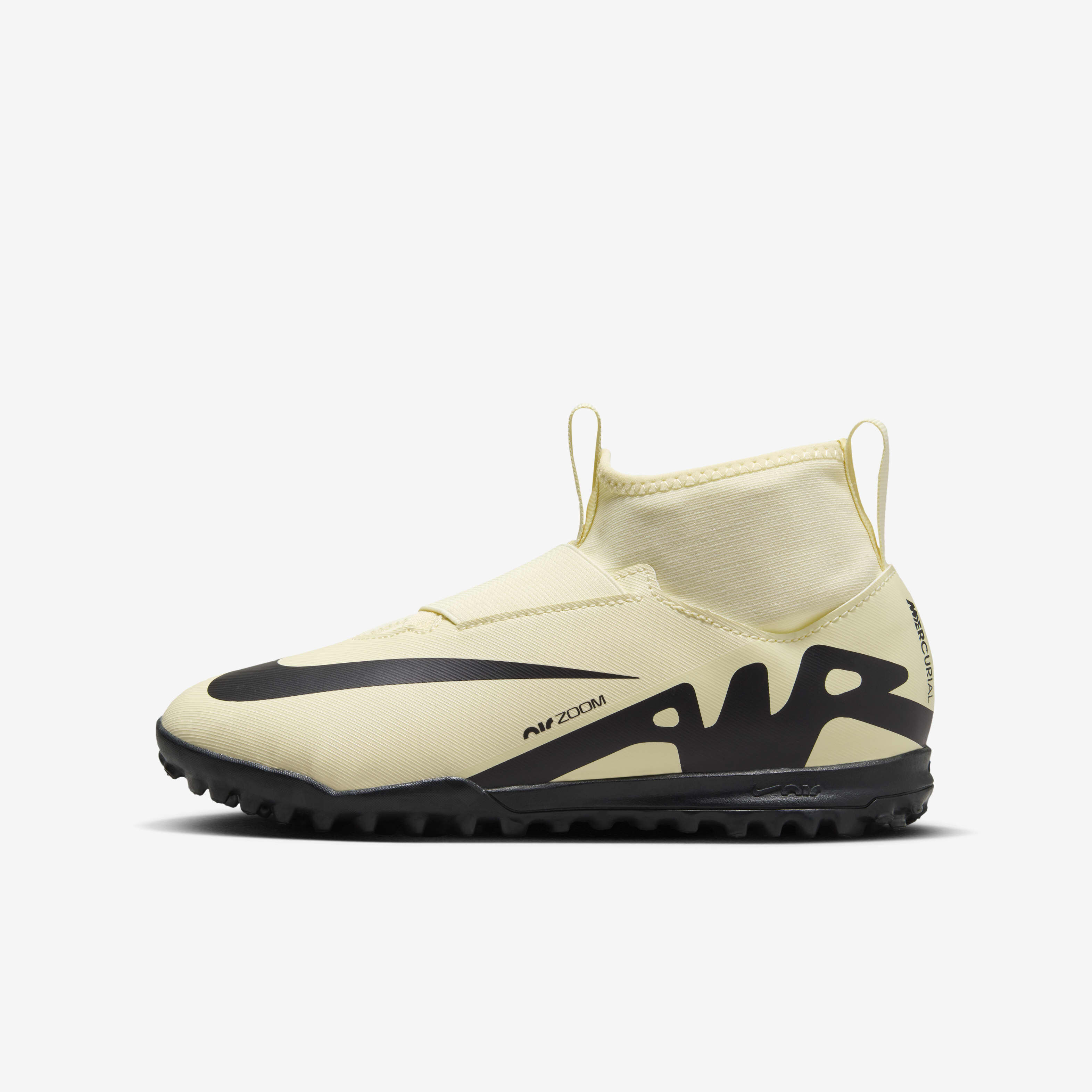 Football shoes under 700 online