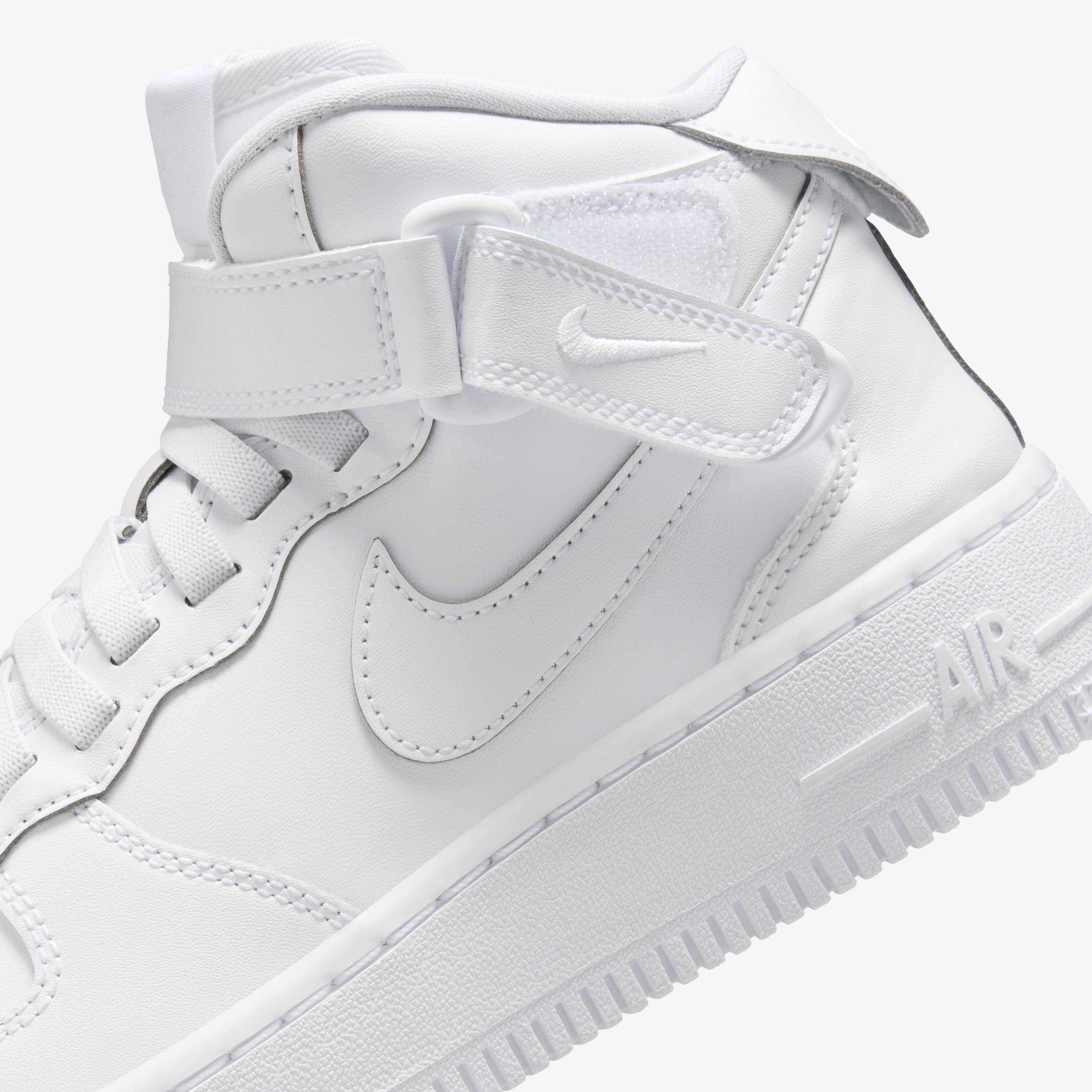 Nike Air Force 1 Mid EasyOn image number 8