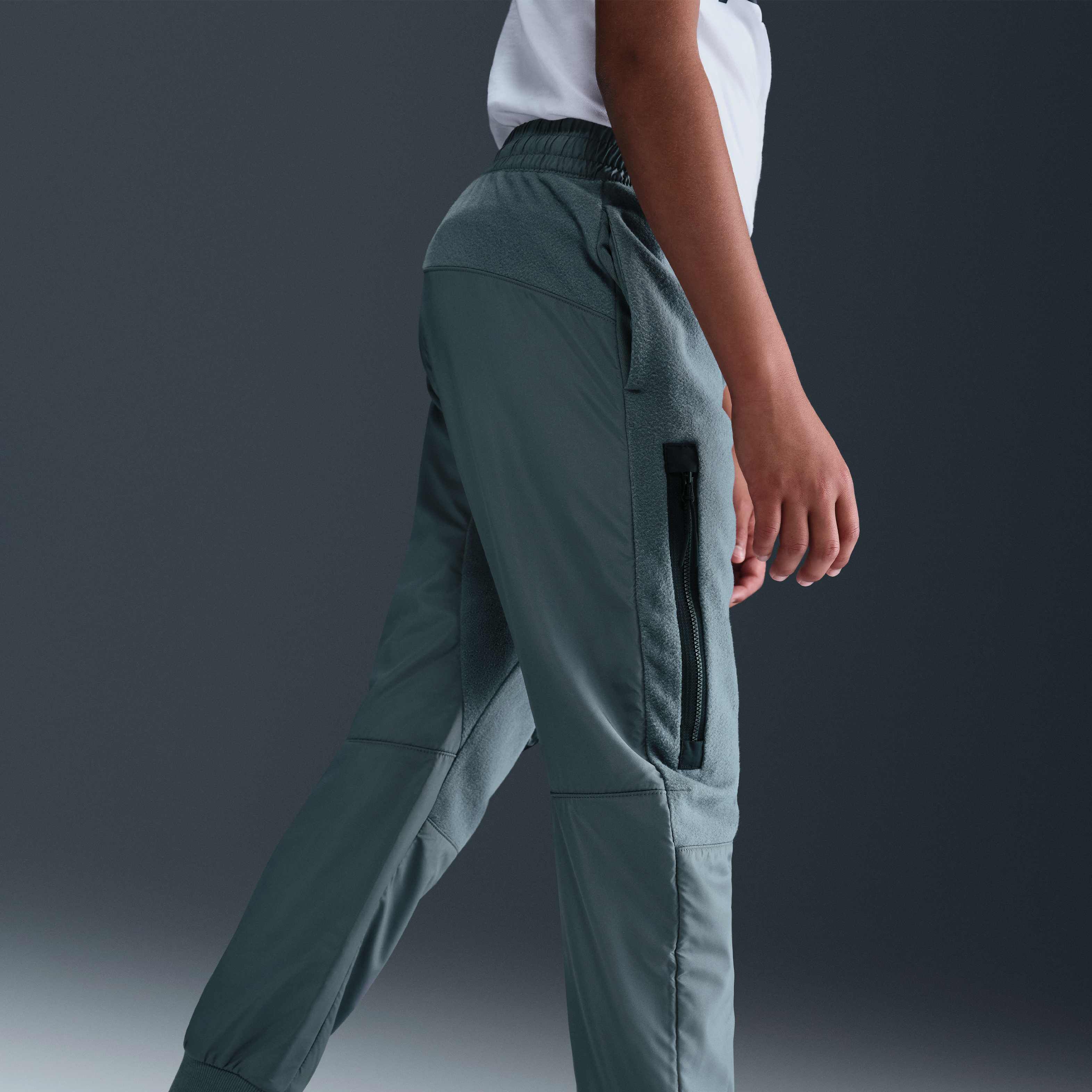 نايكي سبورتسوير سيتي يوتيليتي ايزي أون image number 2