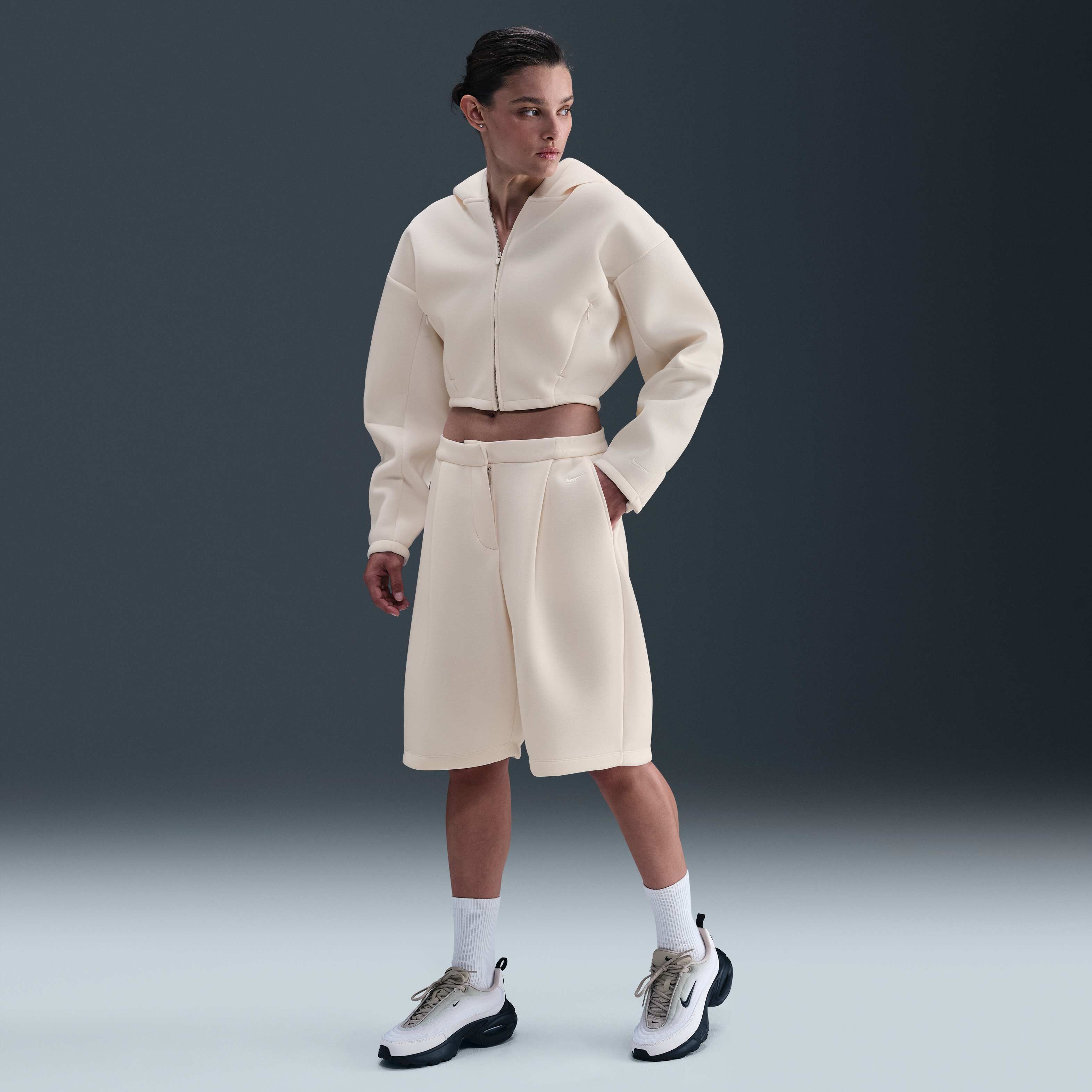 نايكي سبورتسوير image number 3