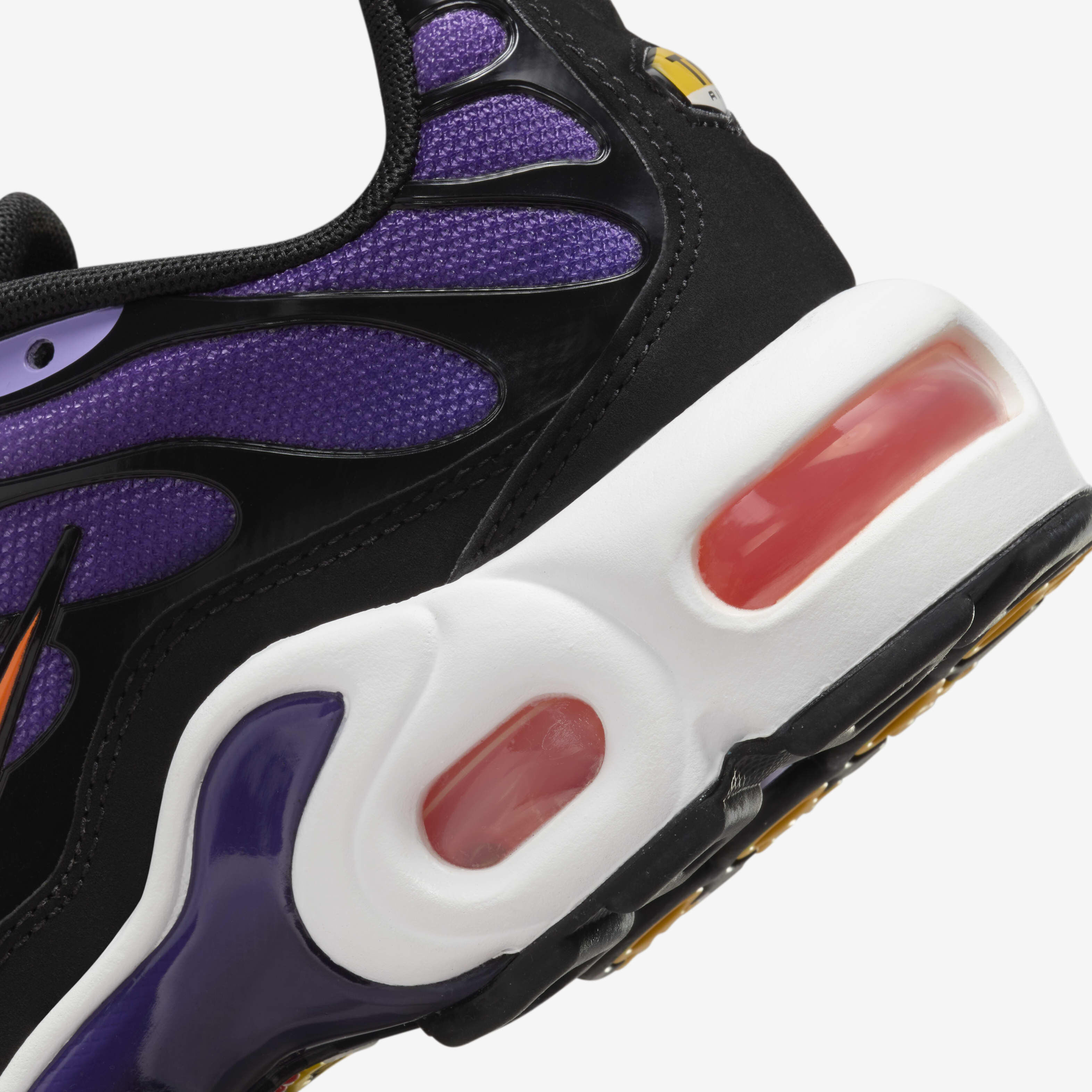Nike Air Max Plus image number 7