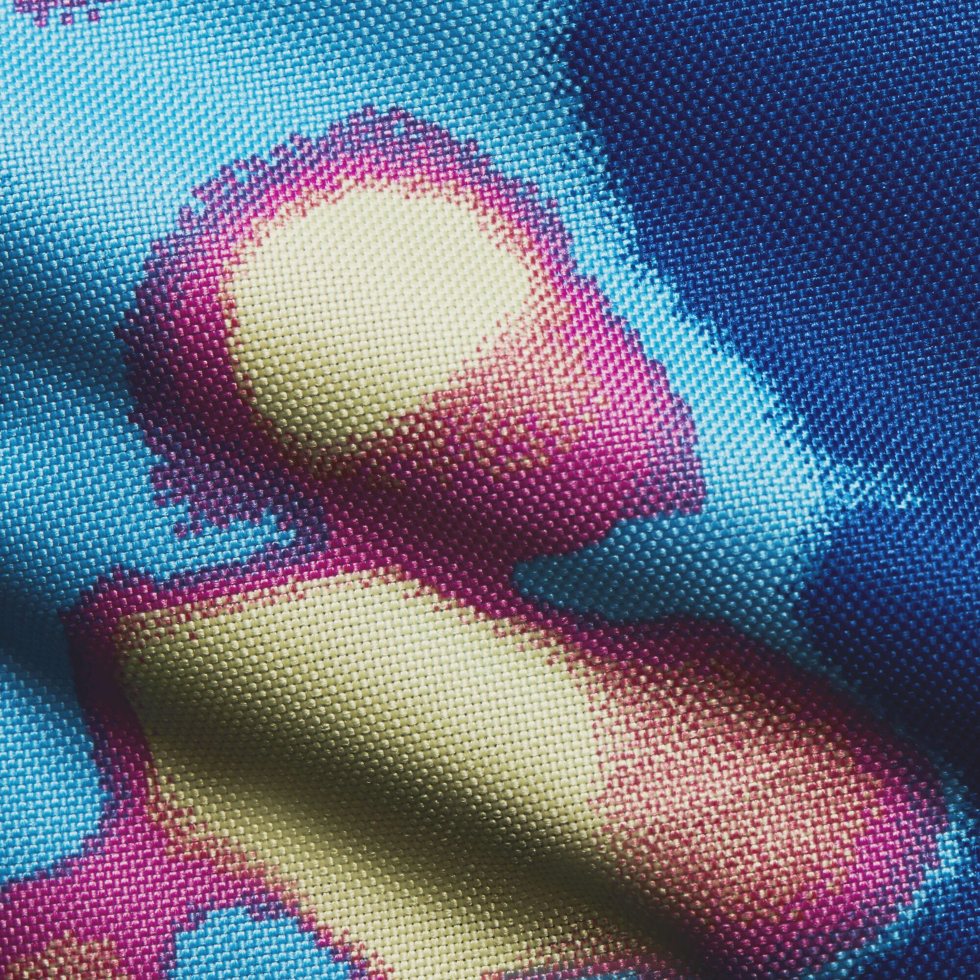 Zoom image