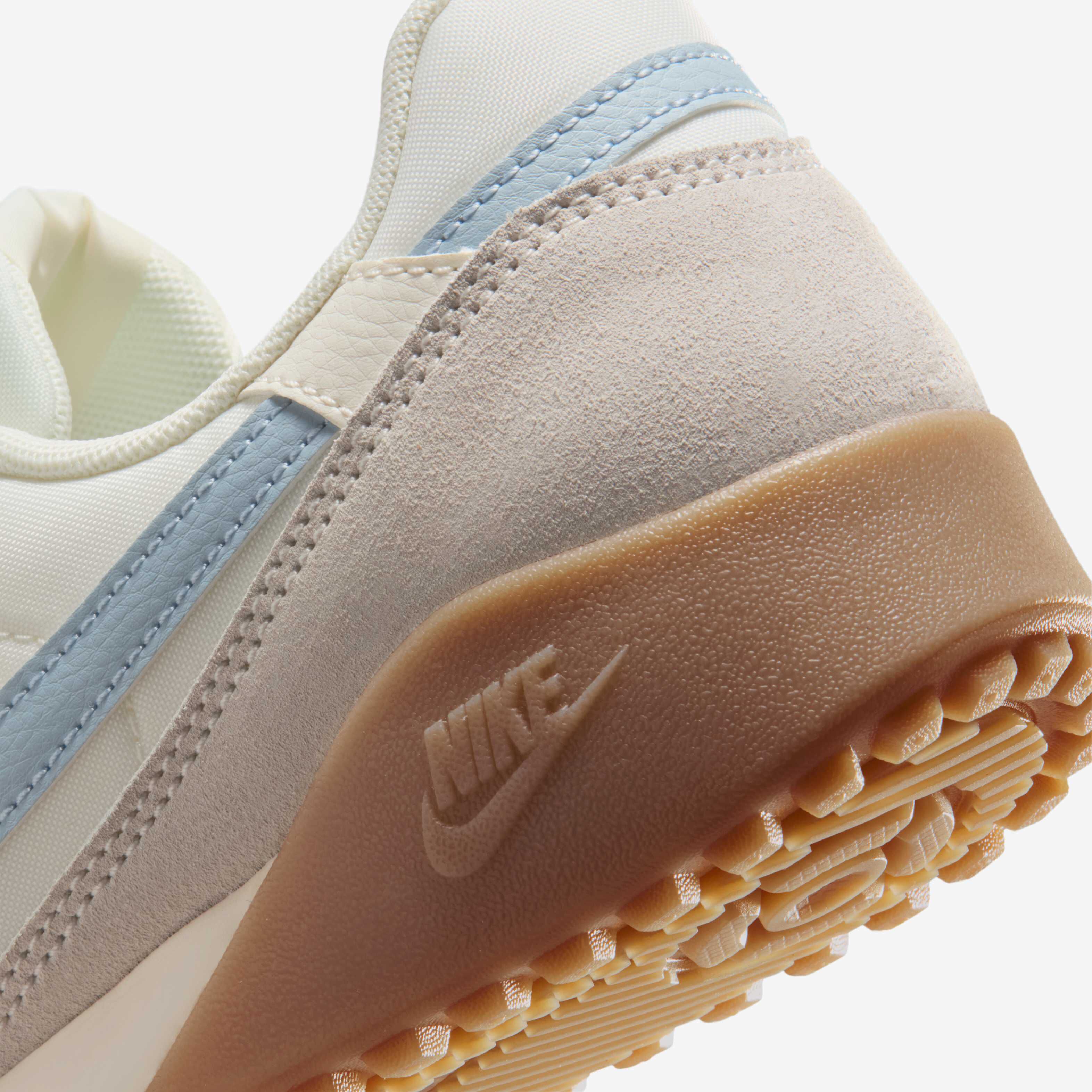 Nike Terra Manta Suede image number 7