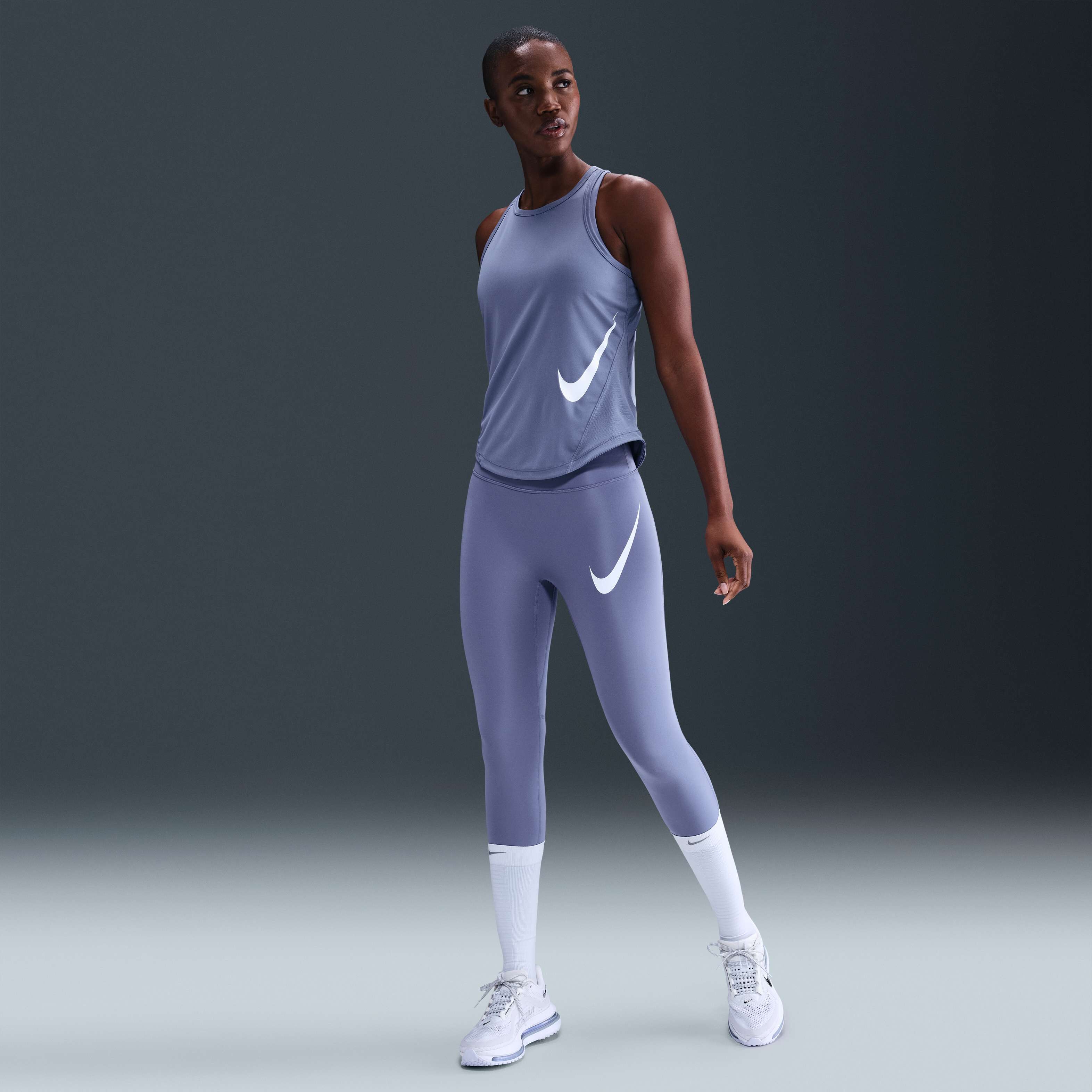 نايكي تيمبو سووش image number 0