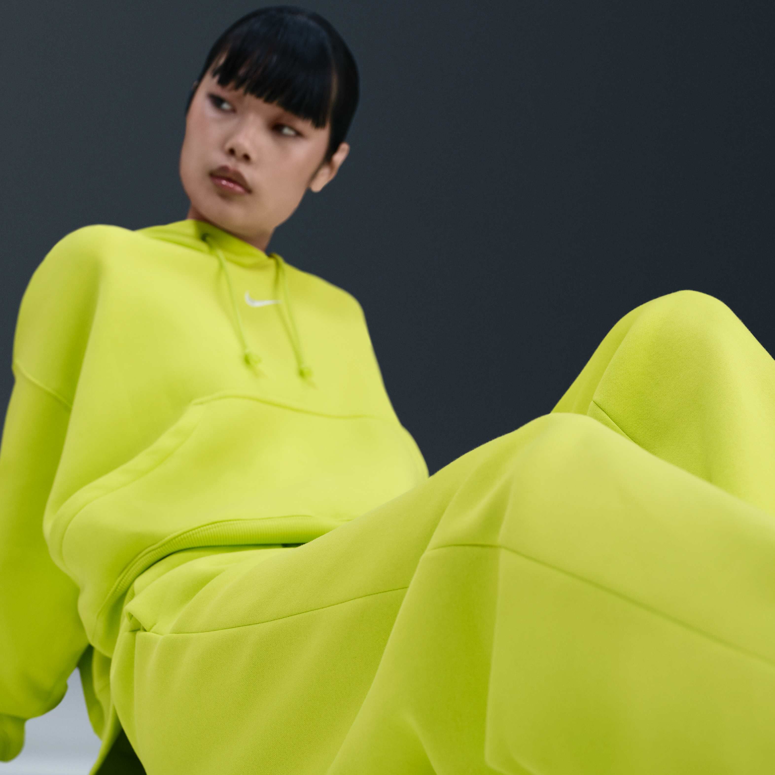 نايكي سبورتسوير فينيكس فليس image number 4