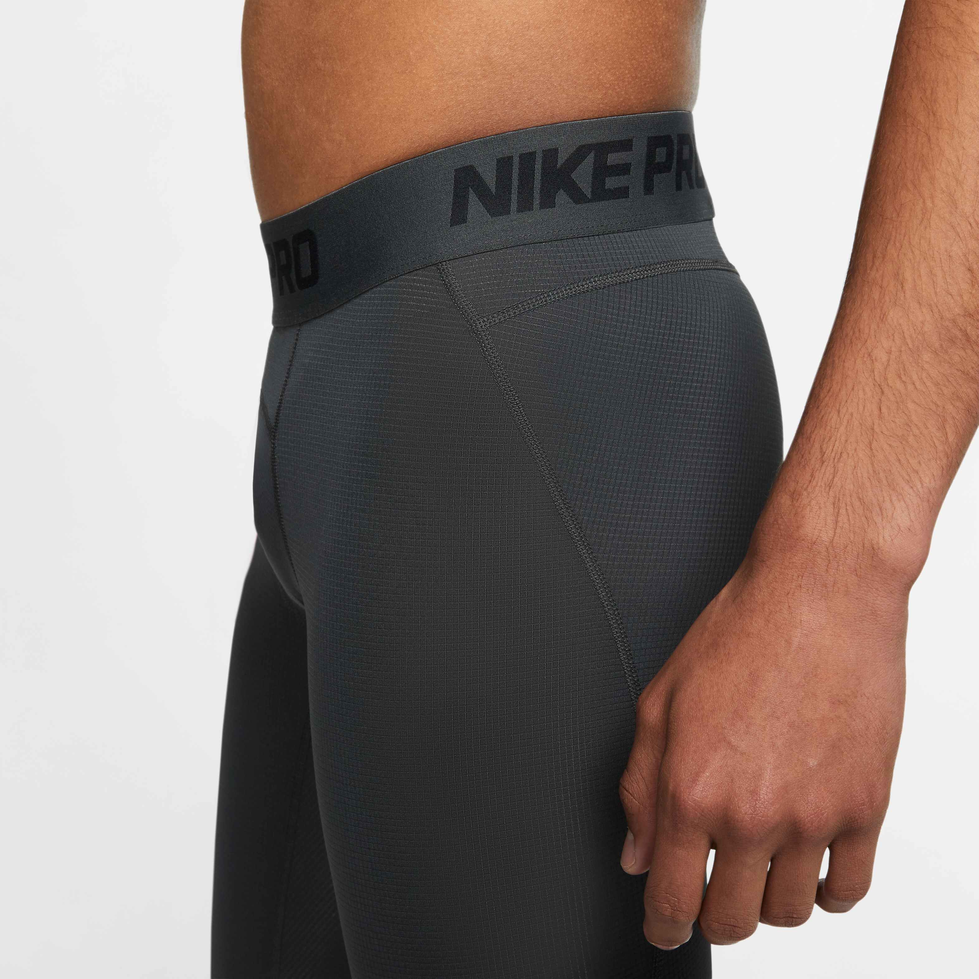 Nike Pro image number 3