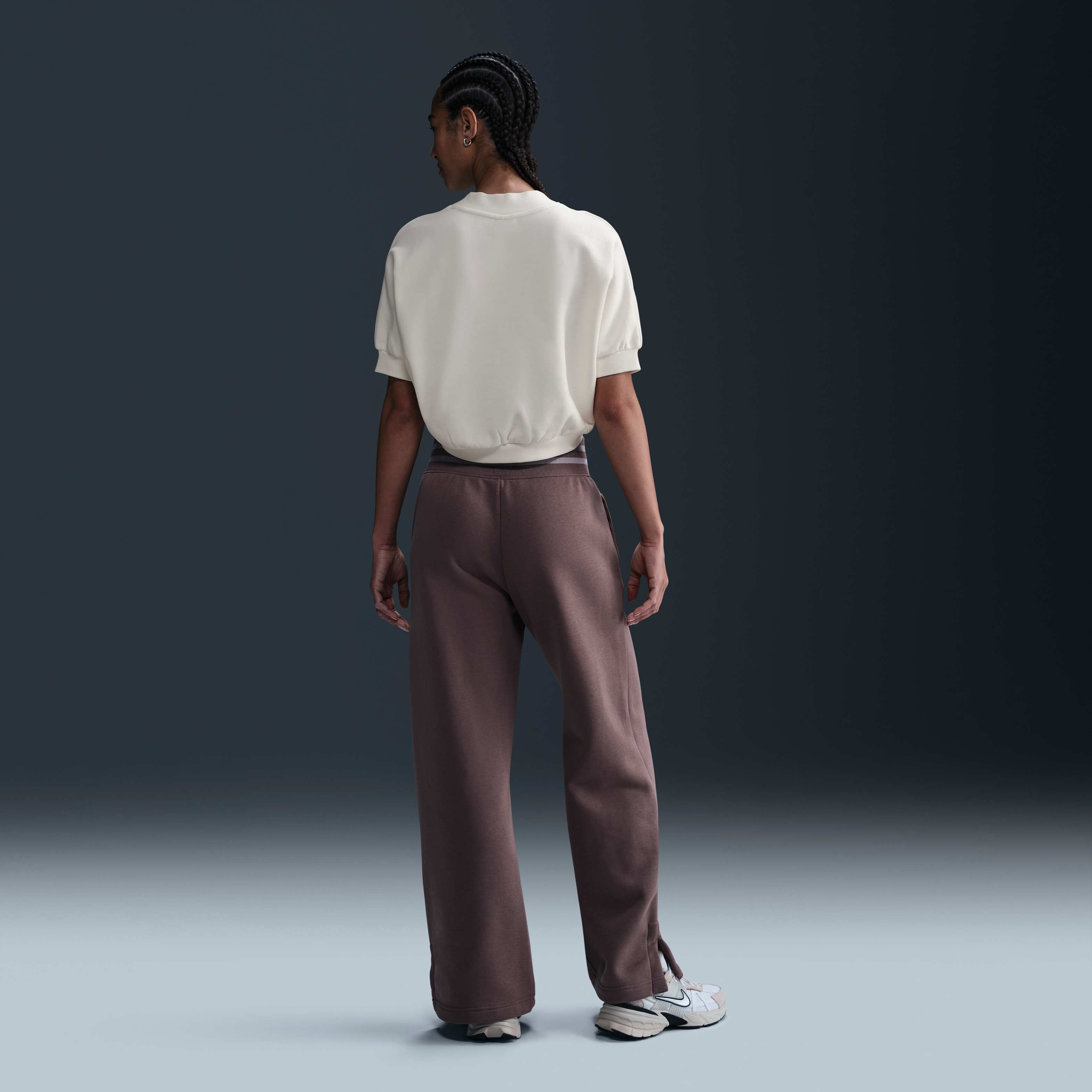 نايكي سبورتسوير كوليكشن image number 4