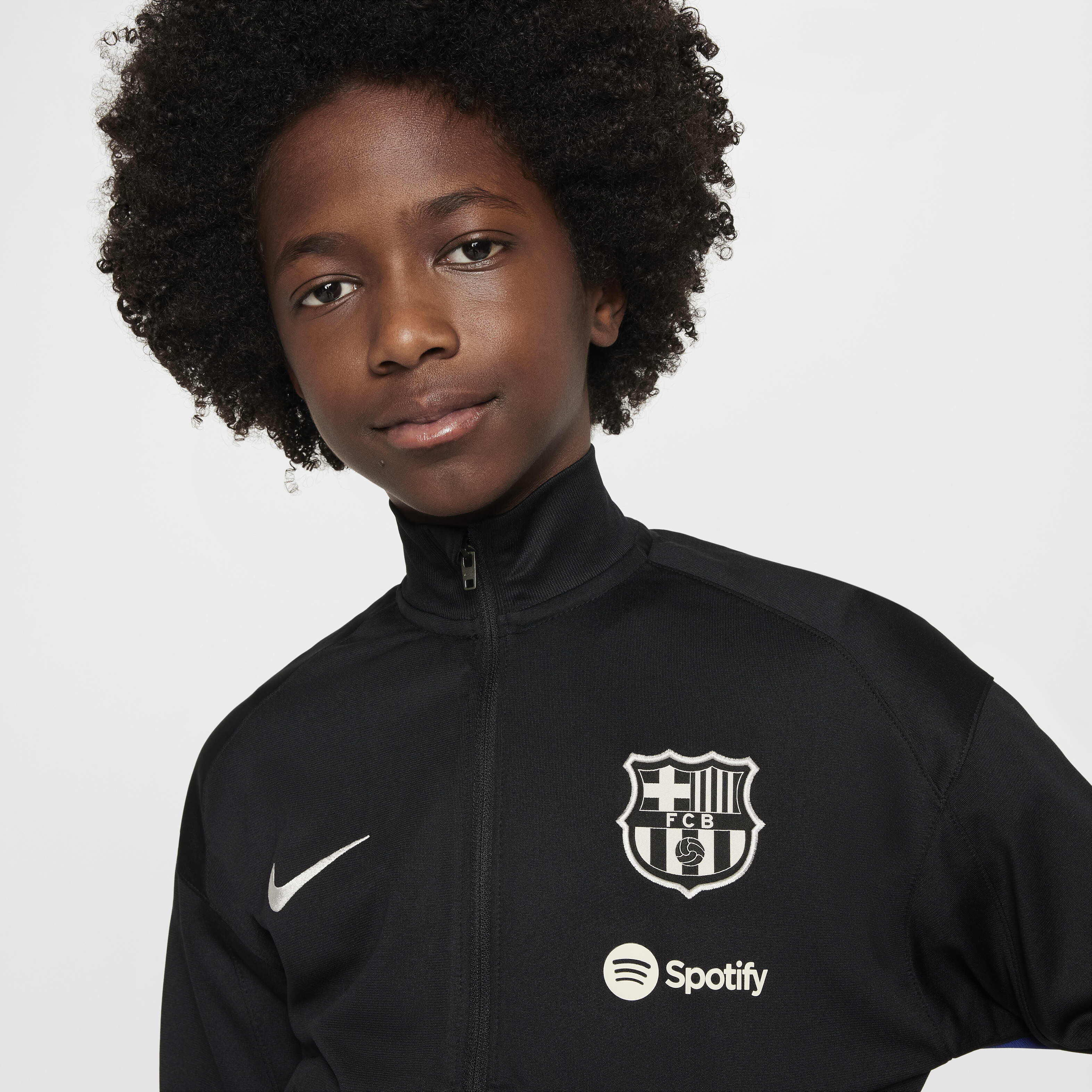 F.C. Barcelona Strike image number 3