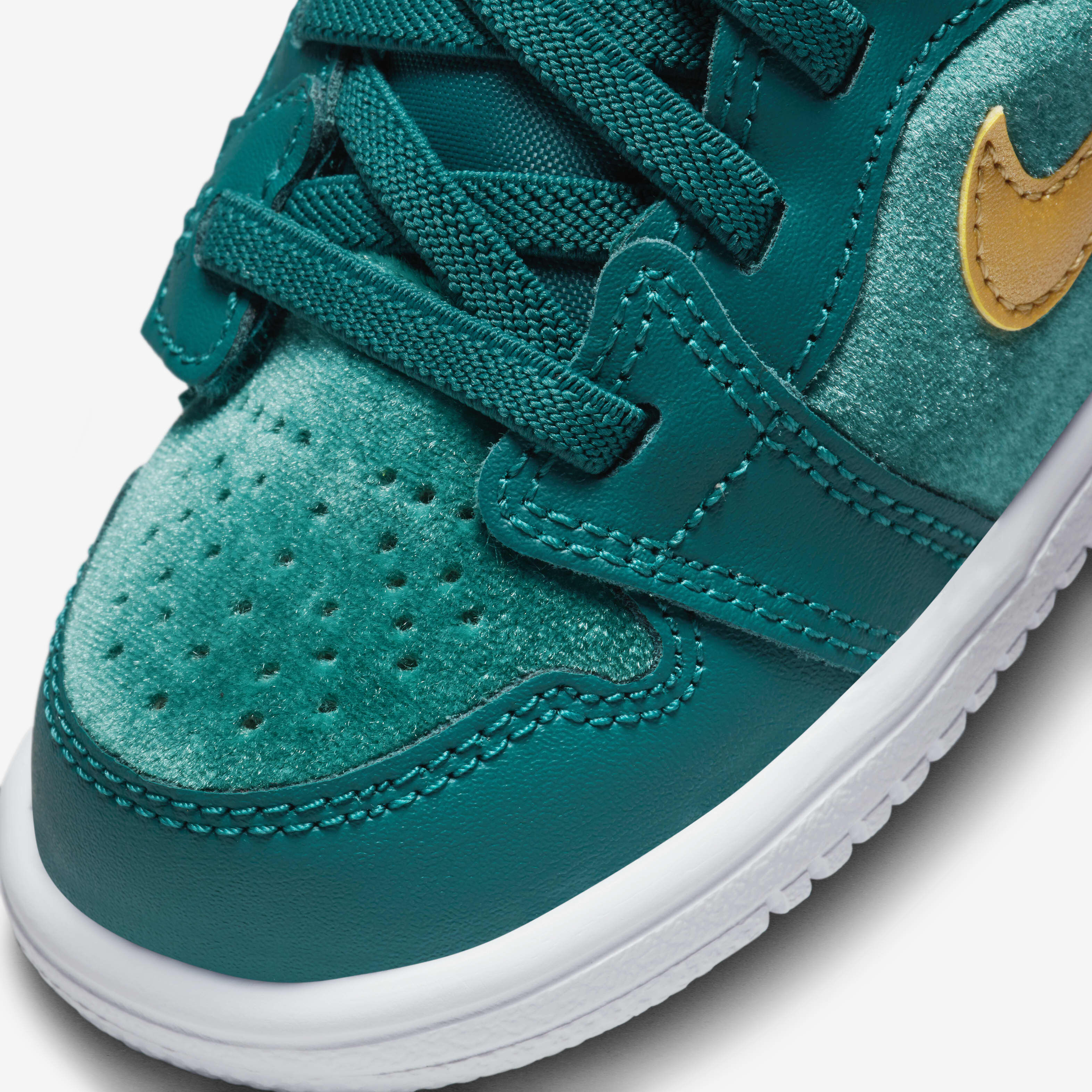 جوردن 1 لو الت SE image number 6