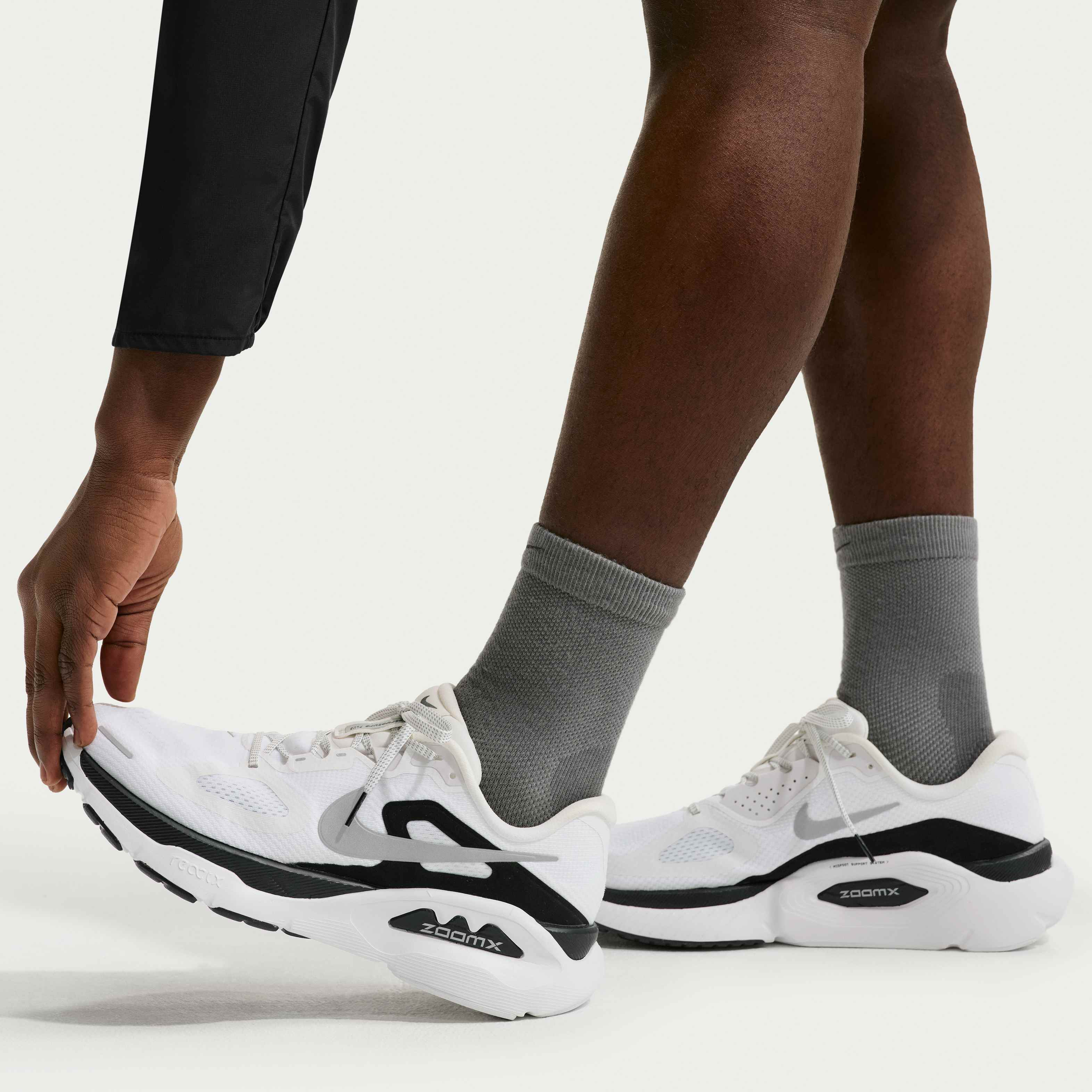 Nike Structure Plus image number 8