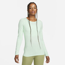 Nike Dri-FIT ADV Aura