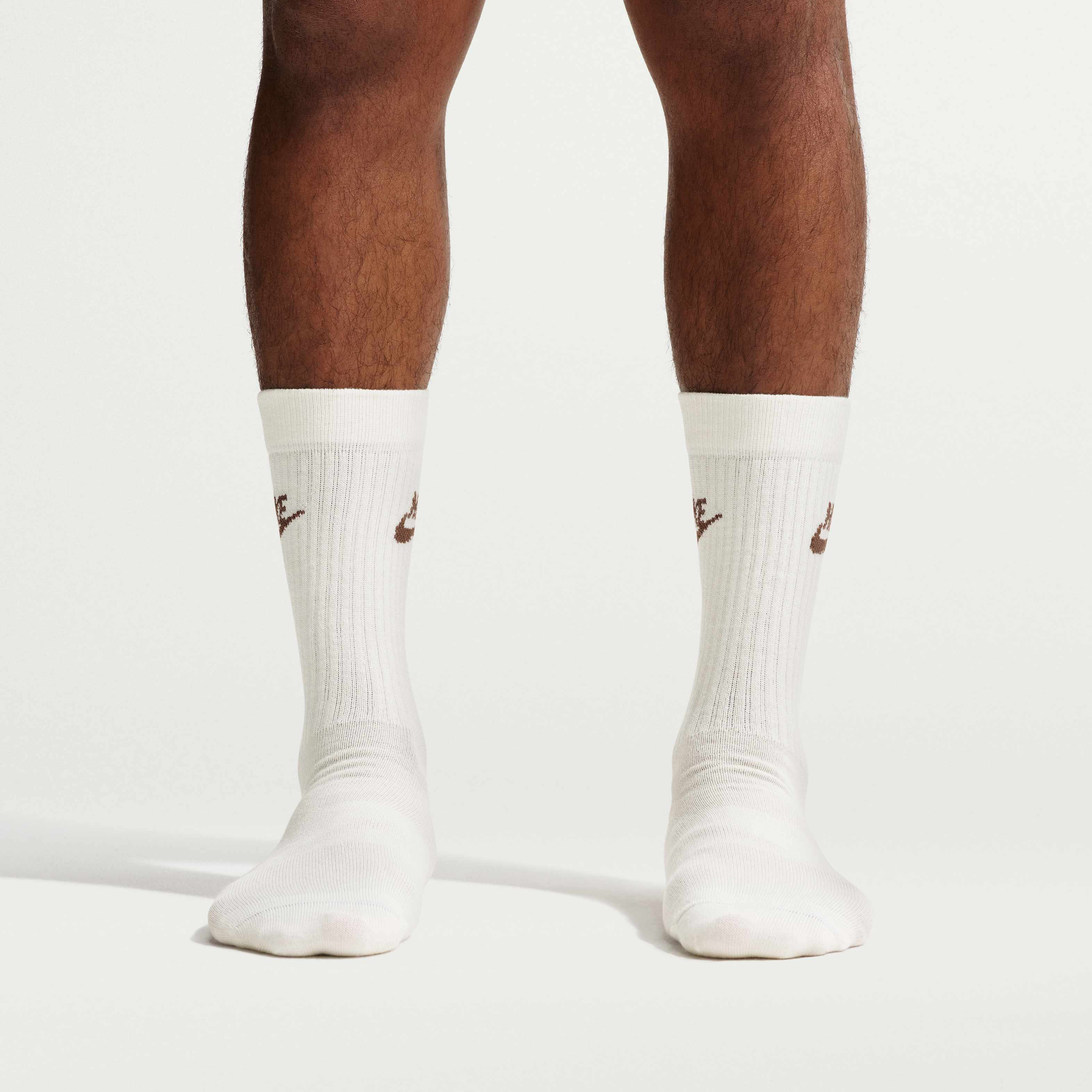 Nike Sportswear Everyday Essential image number 3