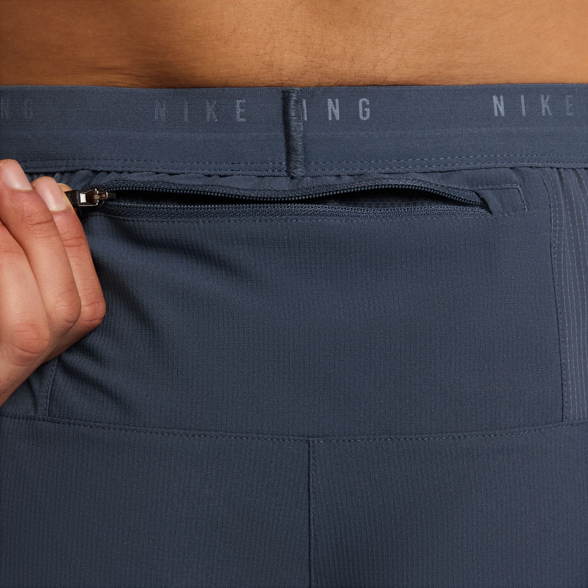 Nike Stride image number 3