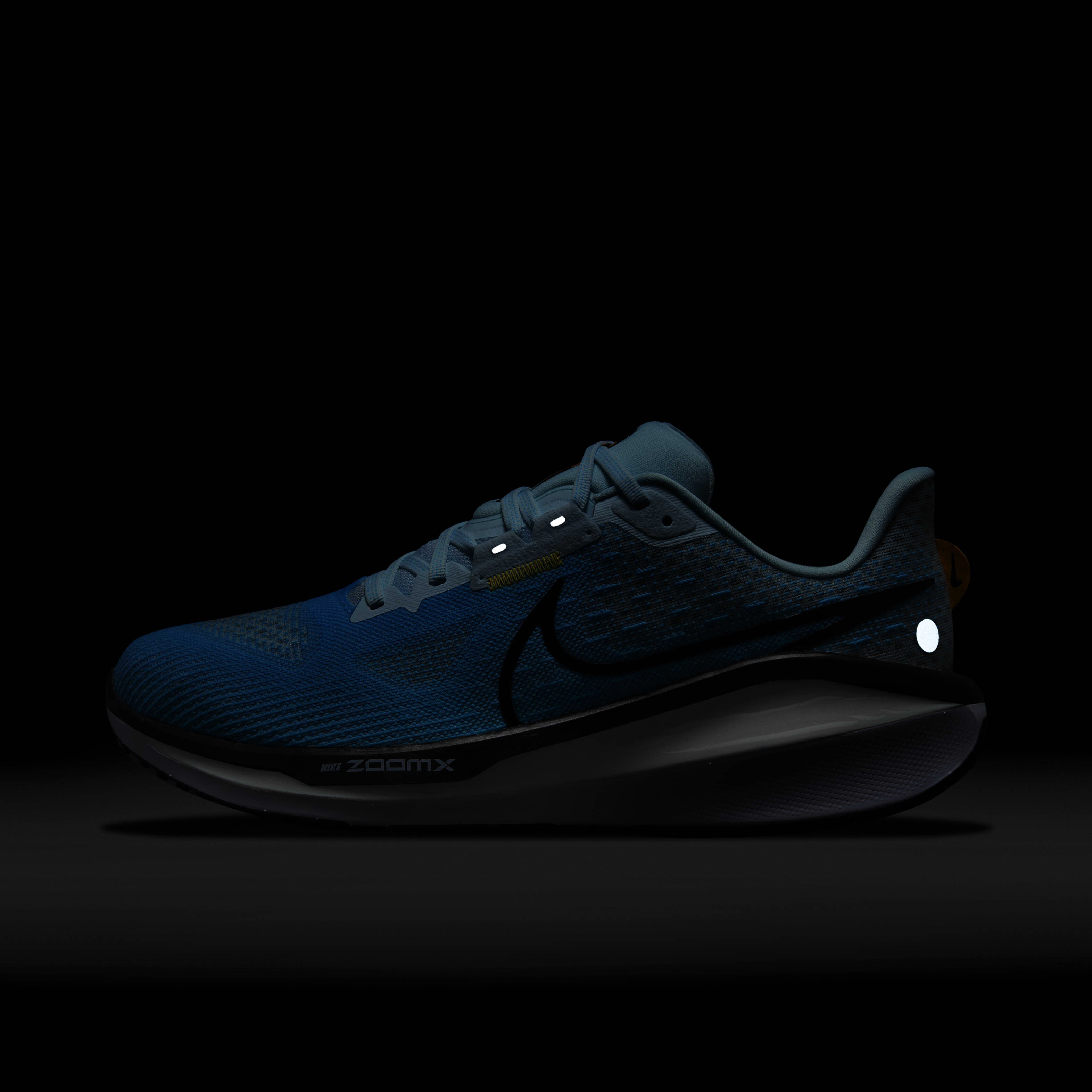 Nike Vomero 17 image number 10