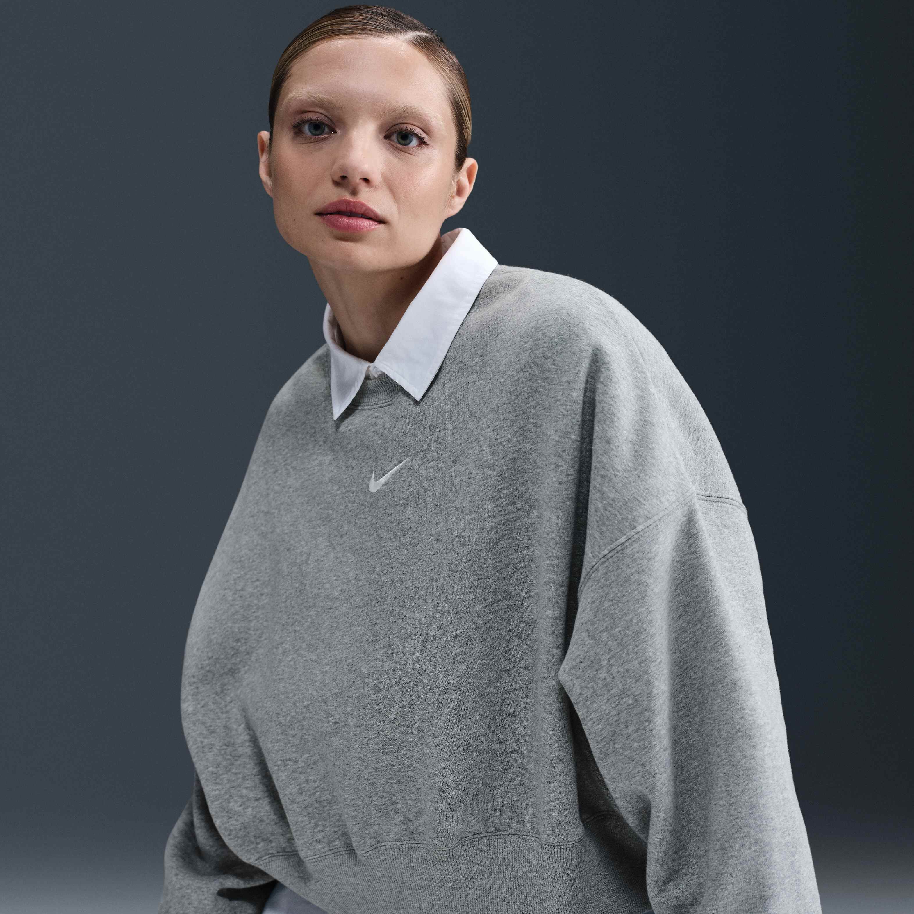 نايكي سبورتسوير فينيكس فليس image number 2